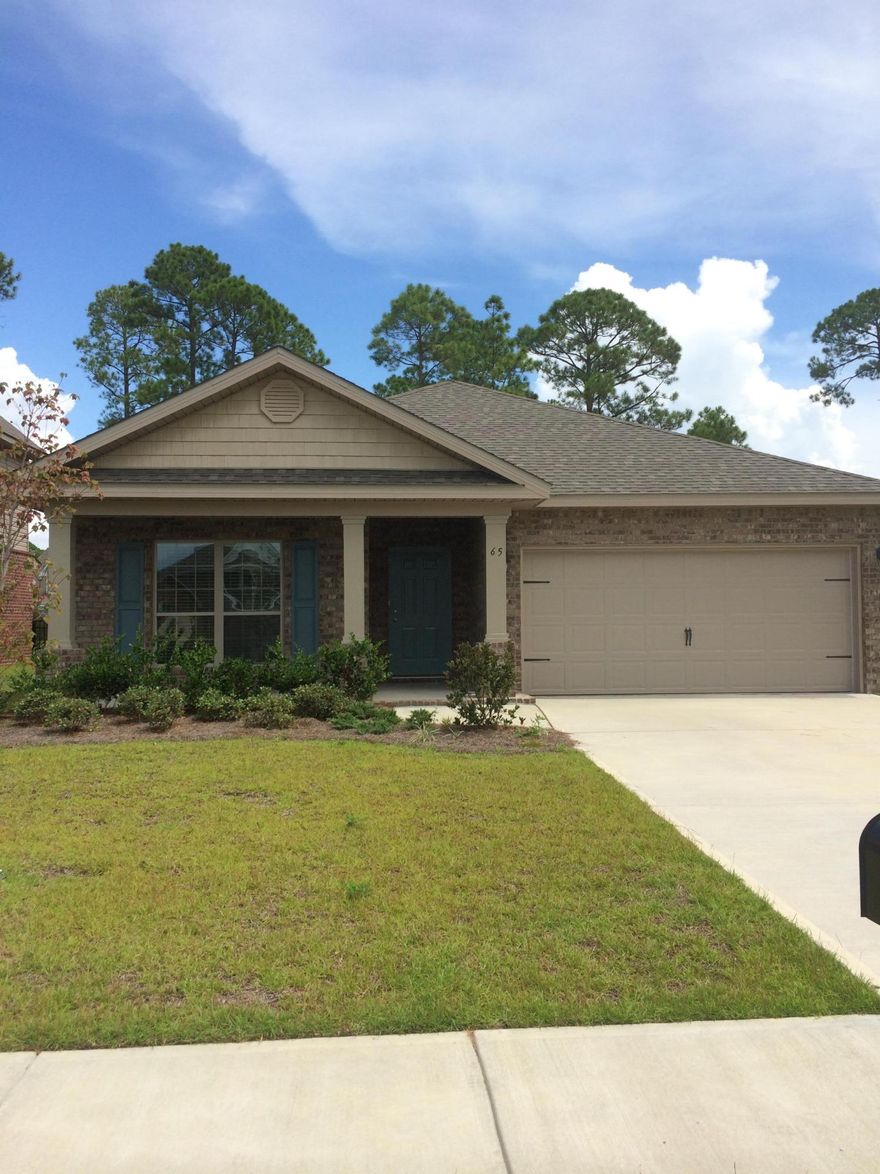 The Madeline is a 1,830 sq. ft. single story D.R. Horton floor plan featuring 3 bedrooms, 2 bathrooms and a two car garage. As you enter, the Madeline features a study which can also be converted into a formal dining area. The kitchen is centrally located off the laundry room and features a large pantry and opens up into the family room and breakfast area of the home. The master bedroom is a large room and the master bath features a linen closet, dual sinks, separate shower and tub and also a large walk in closet. The other two bedrooms are separated by the second full bath featuring a shower/tub combo and a shared linen closet.