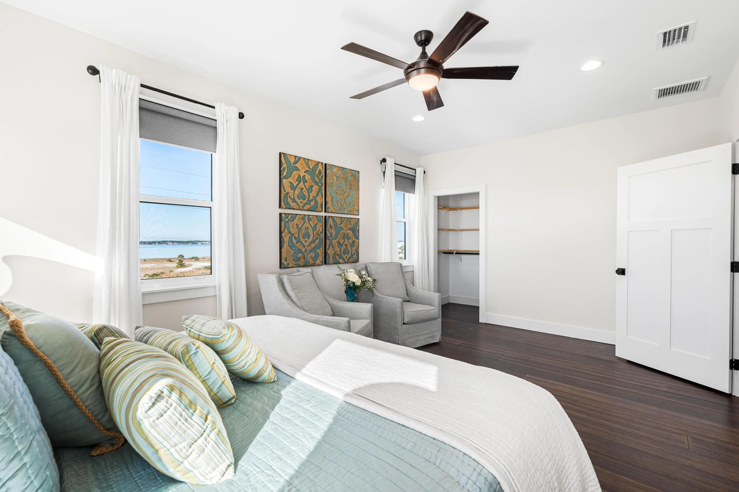 Navarre, Florida 32566, United States, 4 Bedrooms Bedrooms, ,4 BathroomsBathrooms,Residential,Active,79369