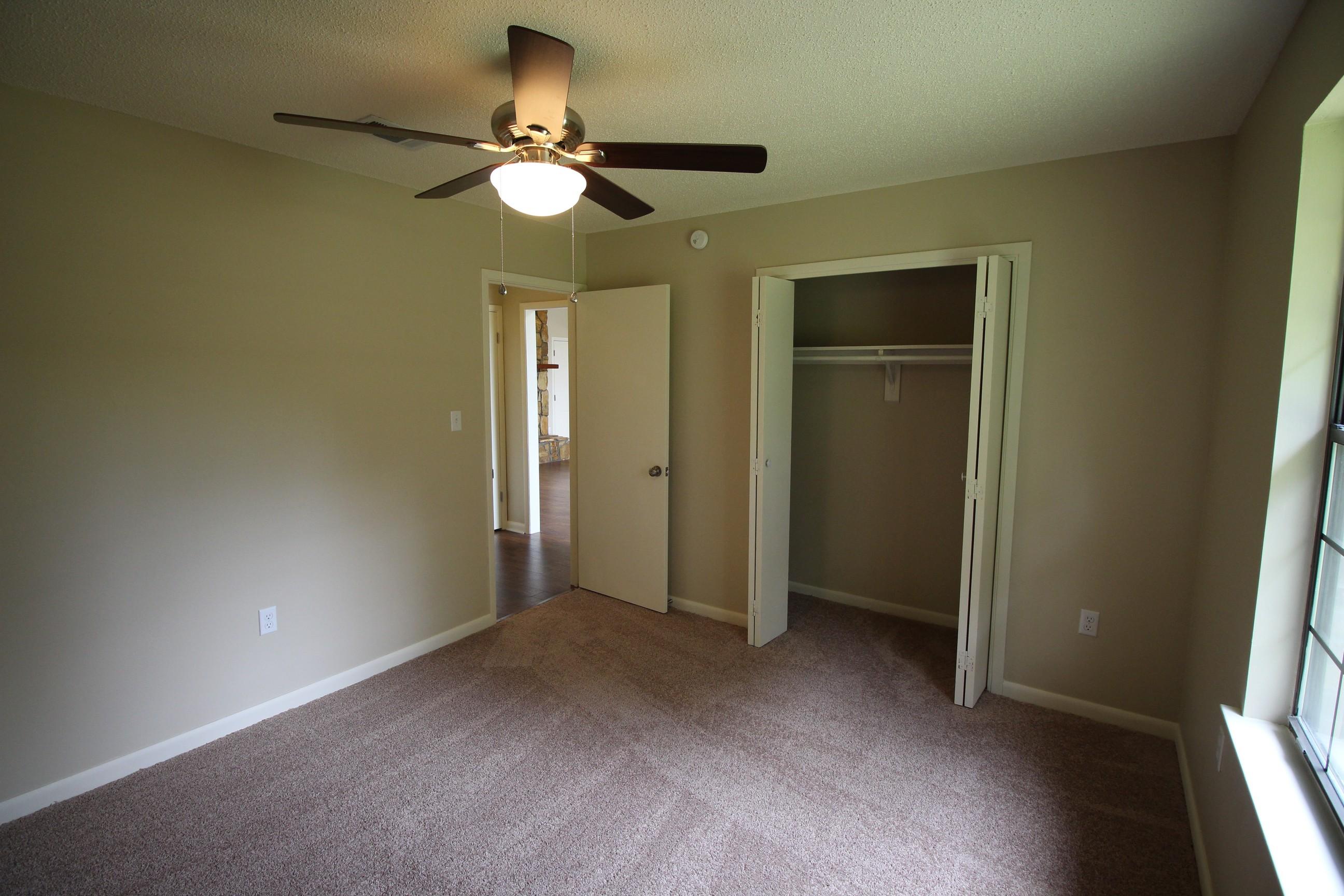 KENNEDY LAKES 1ST ADDN 2 - Residential