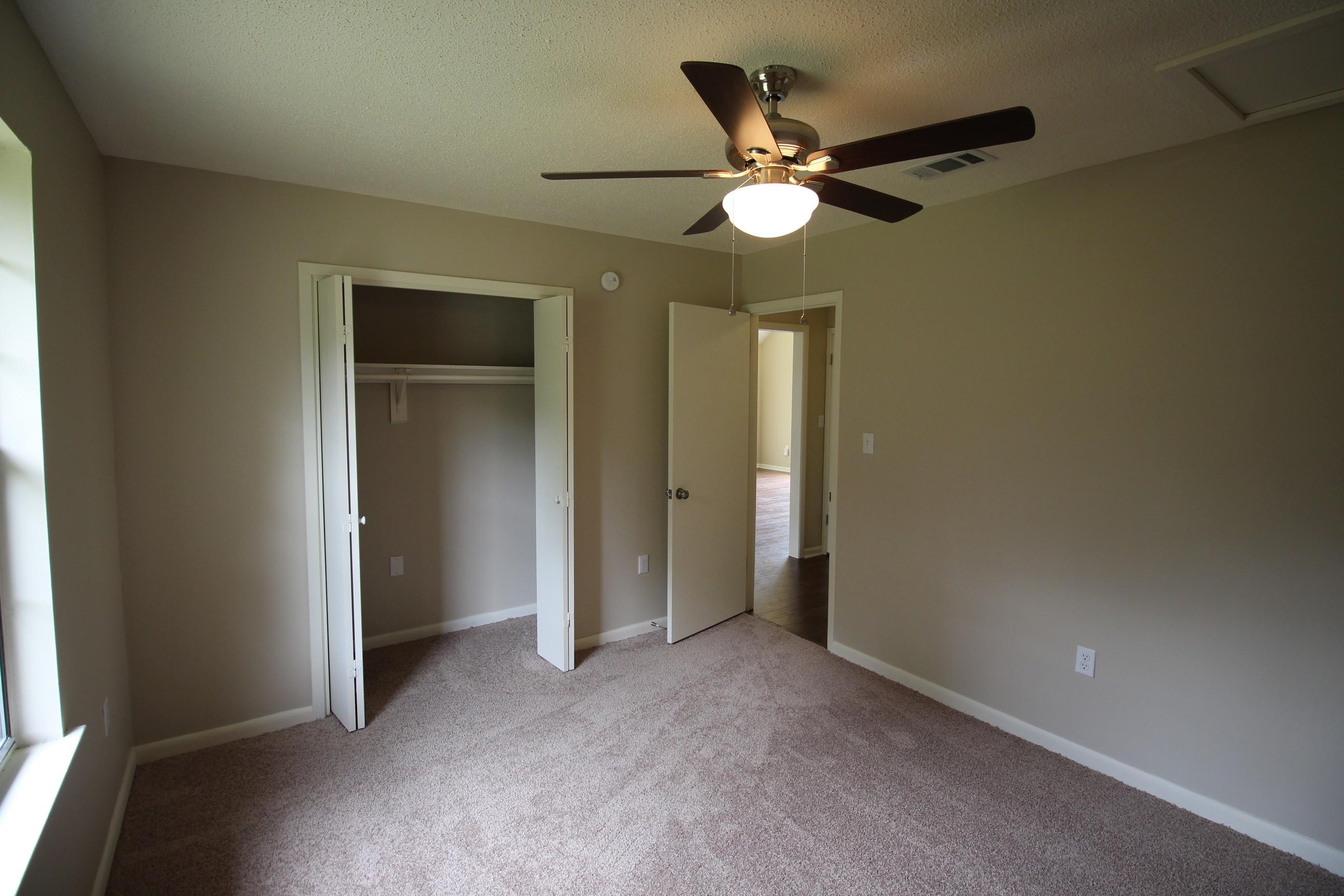 KENNEDY LAKES 1ST ADDN 2 - Residential