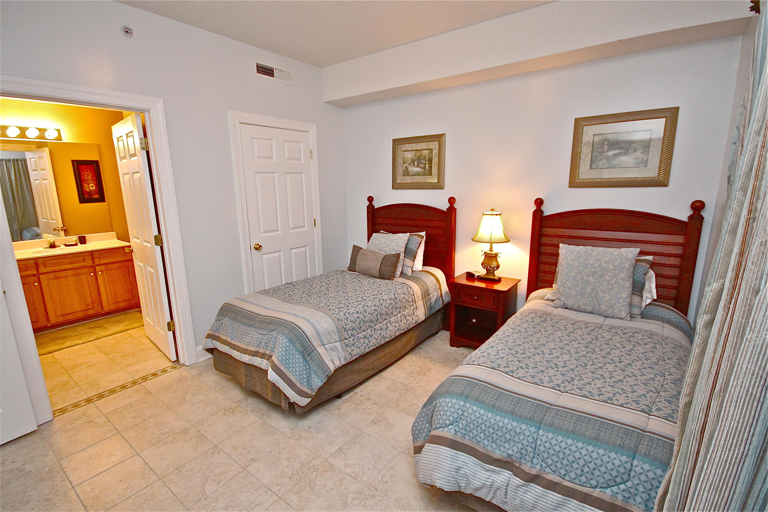 EMERALD ISLE - Residential