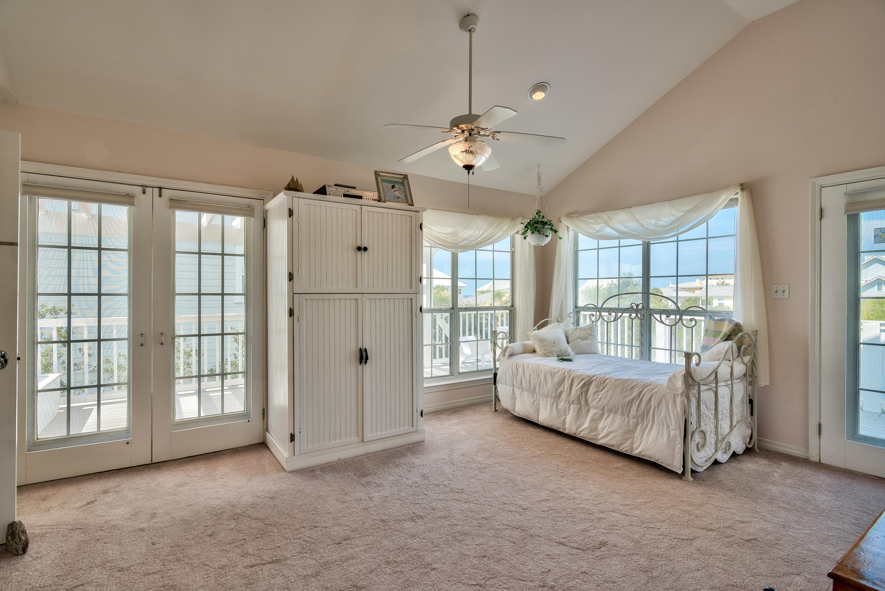 OLD FLORIDA BEACH - Residential