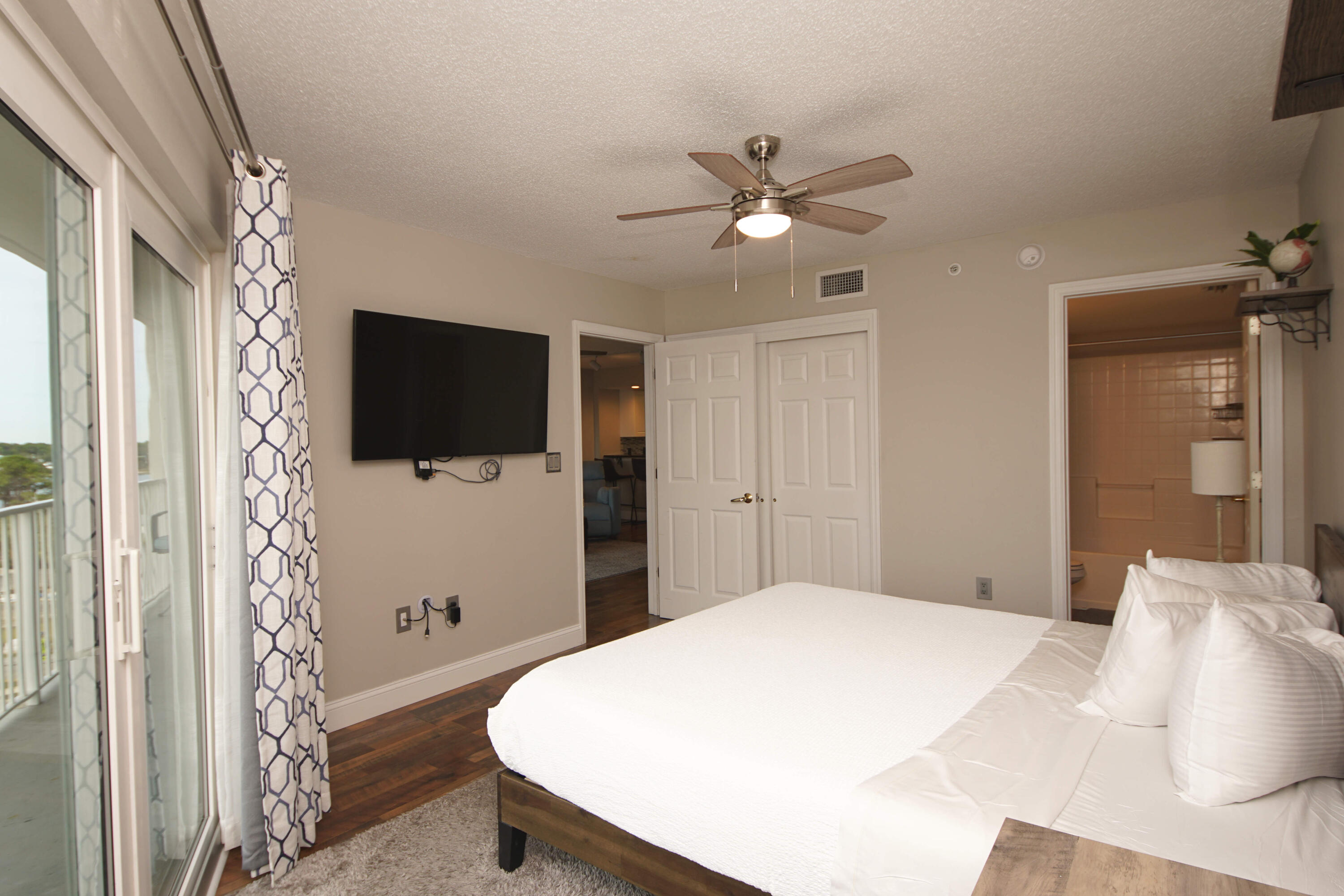 SEACREST CONDOMINIUMS - Residential