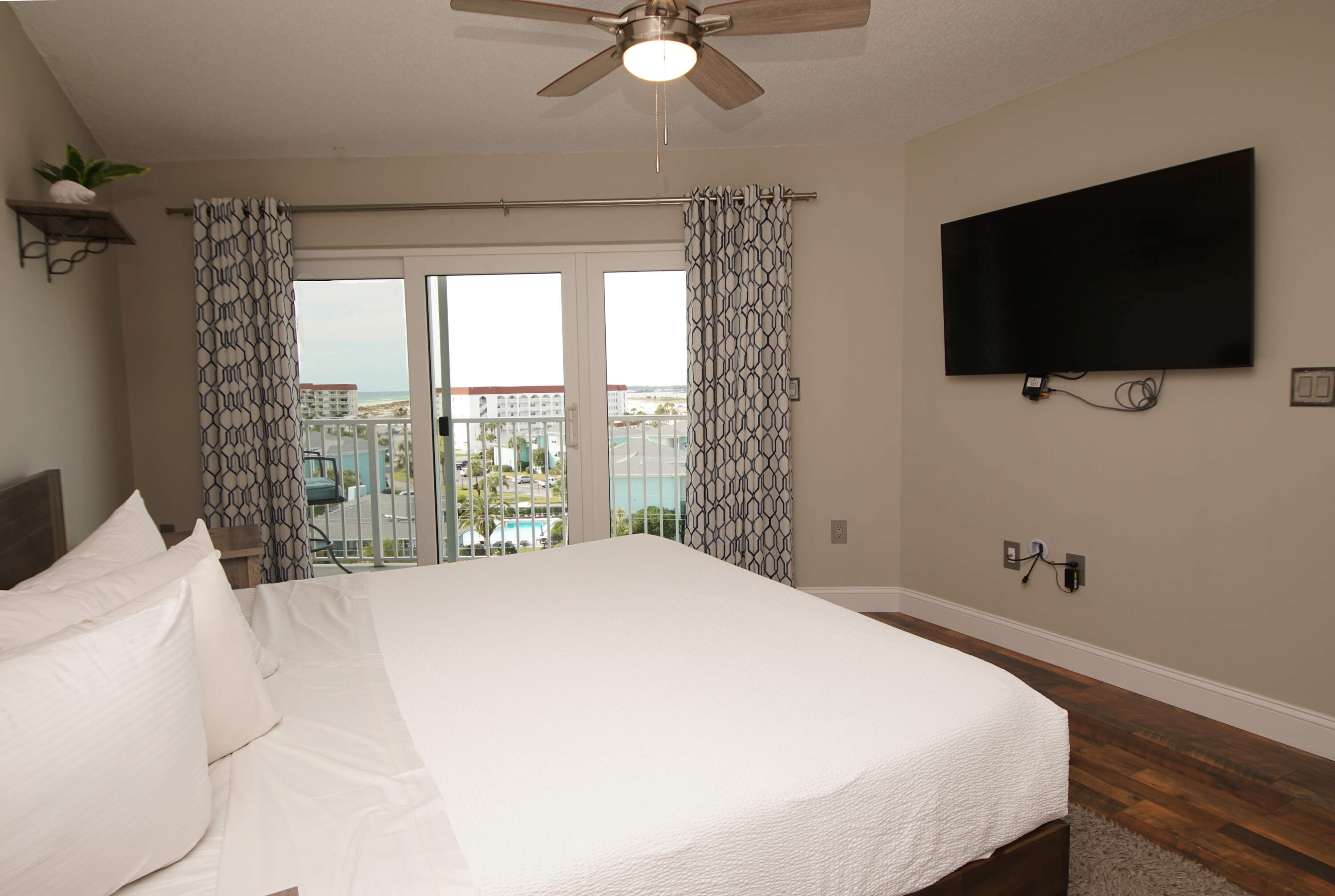 SEACREST CONDOMINIUMS - Residential