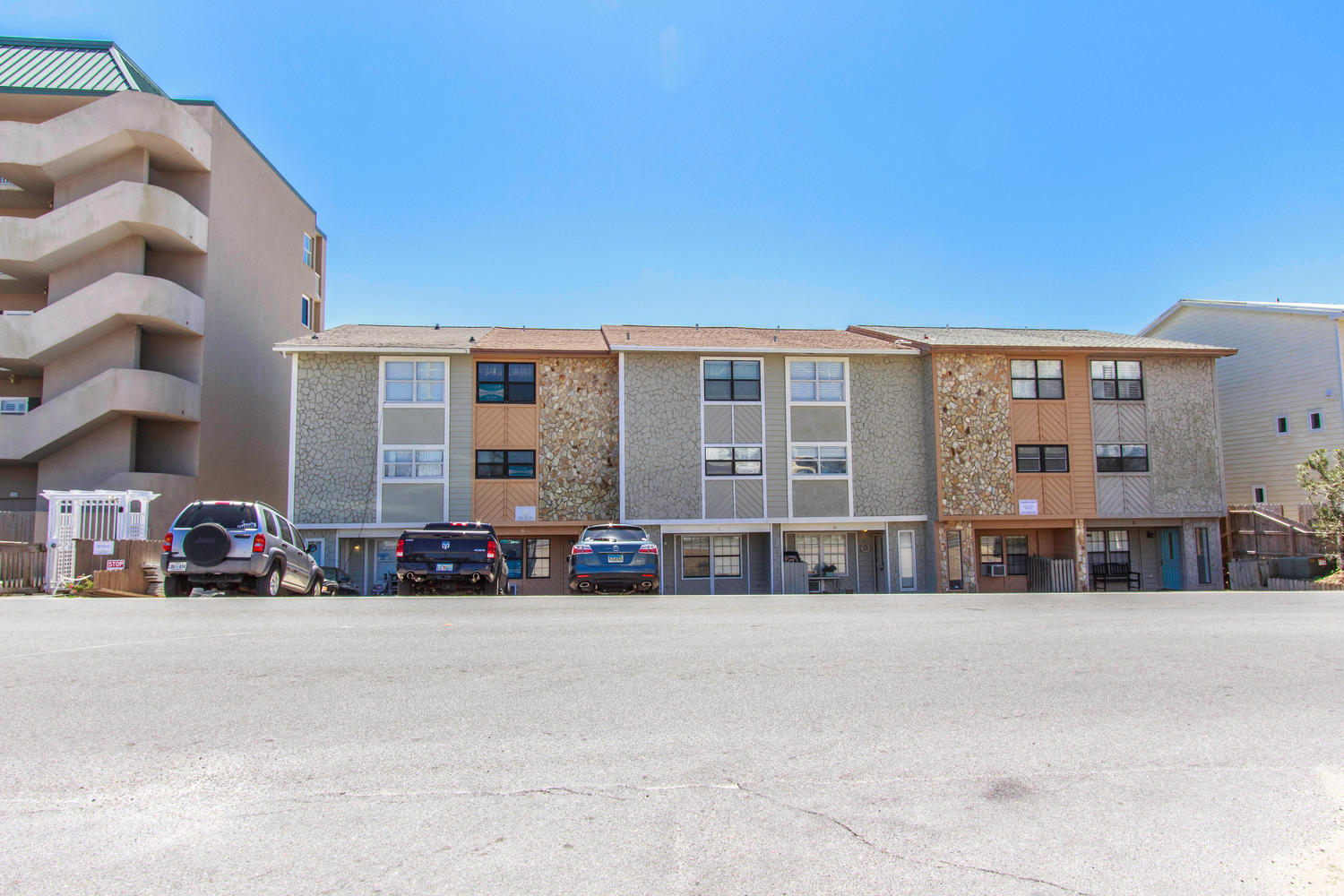 SUMMER HAVEN SOUTH T/H PHASE I - Residential