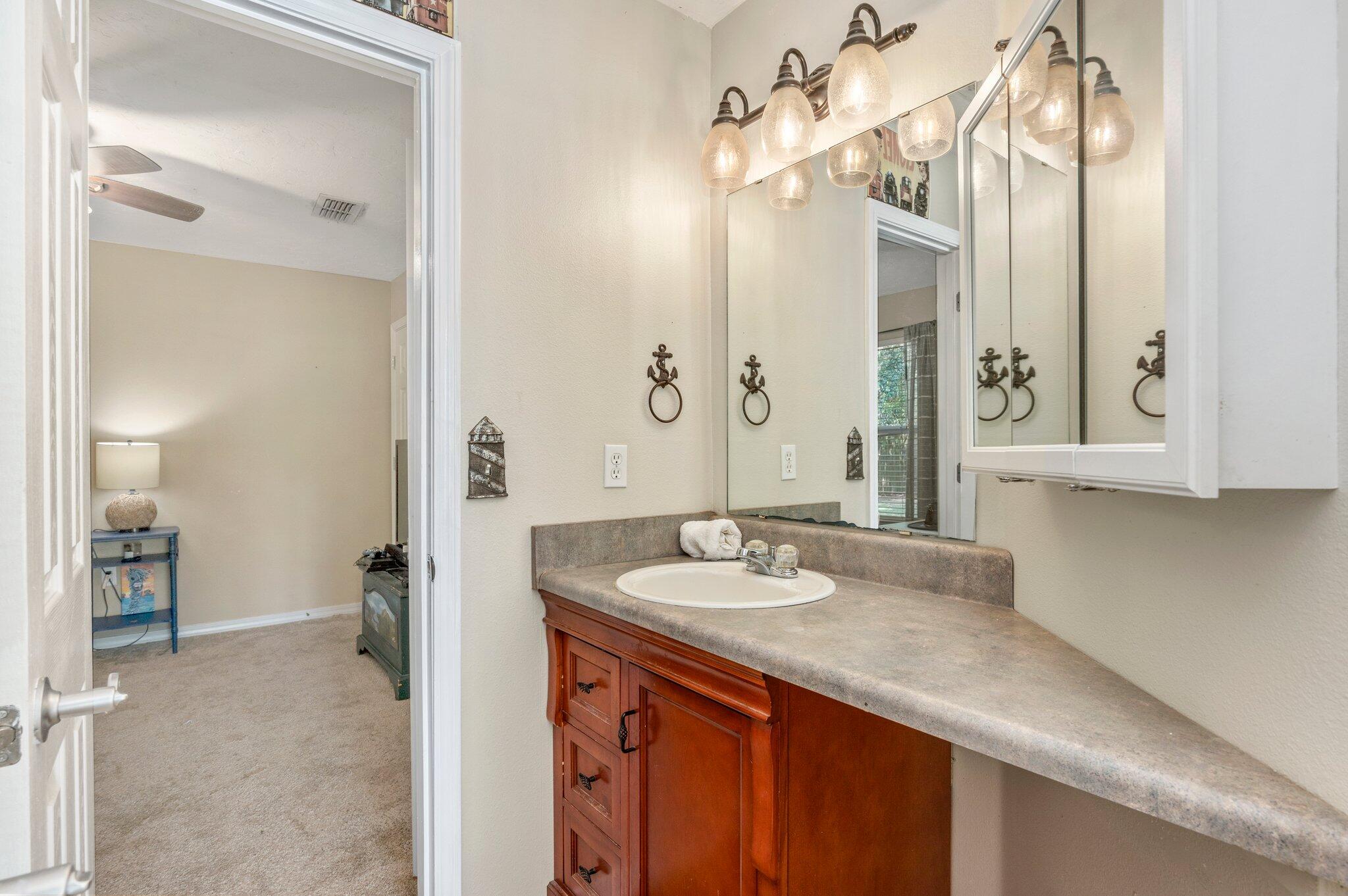 COUNTRYWOOD EST - Residential