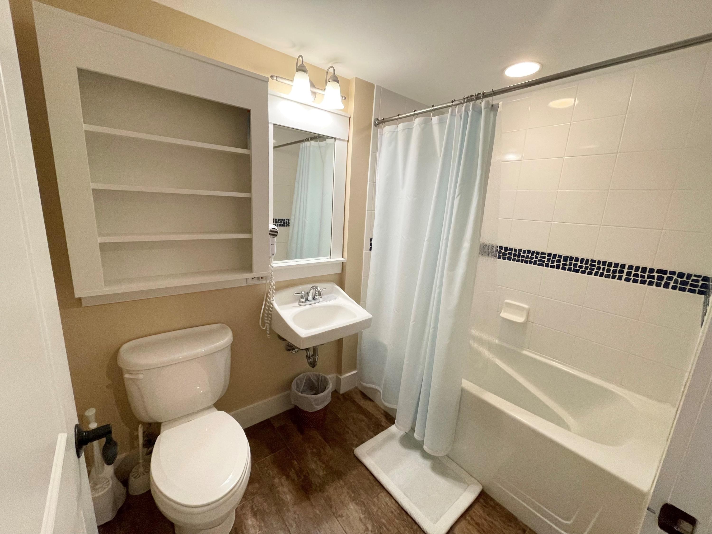 MARKET STREET INN - Residential