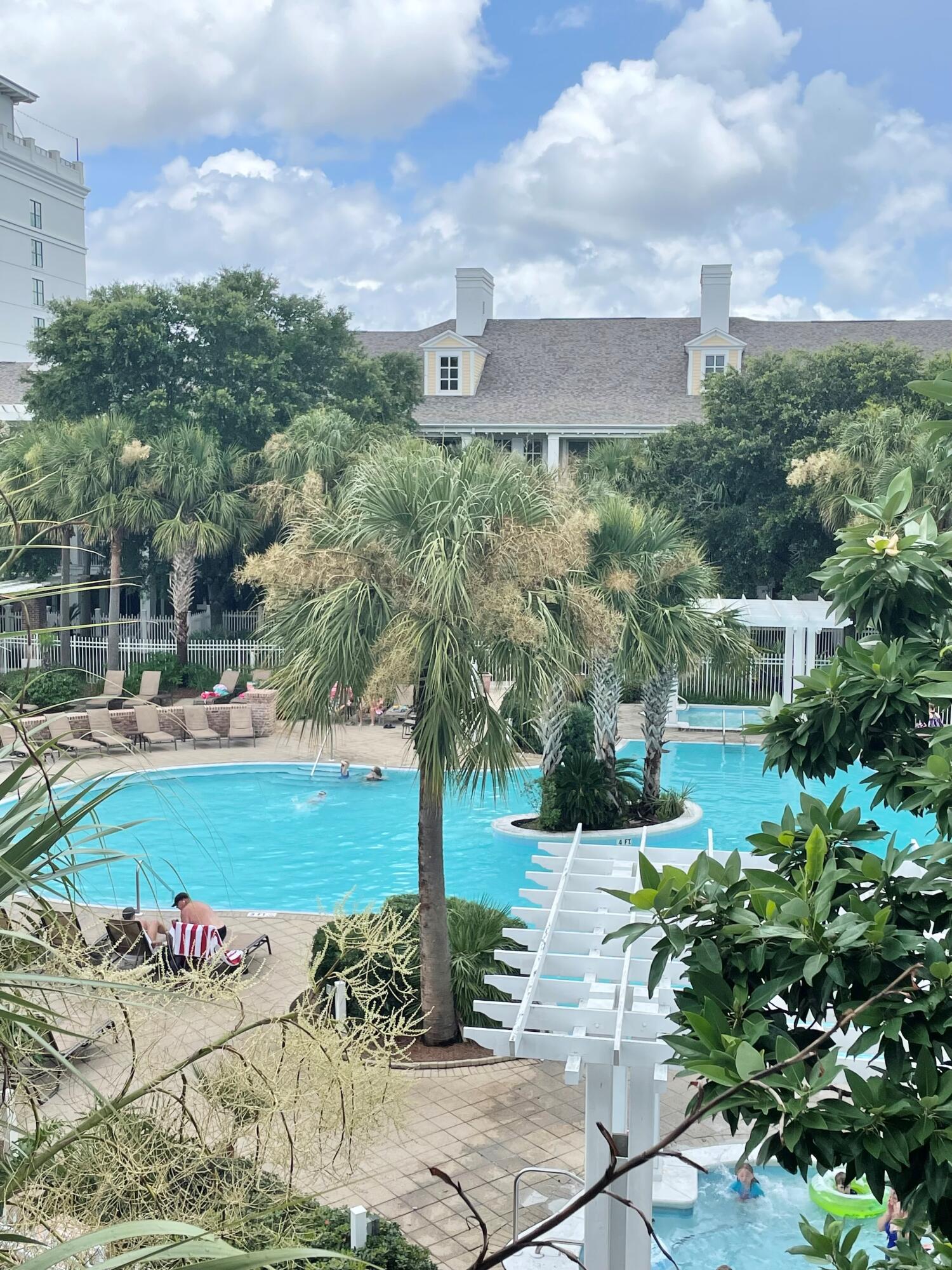 MARKET STREET INN - Residential