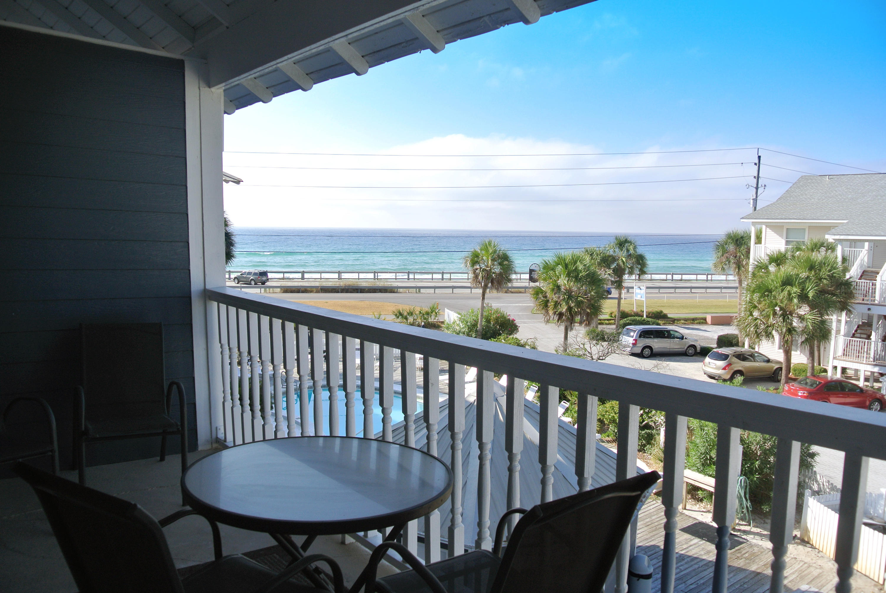 SUMMER BREEZE CONDO - Residential