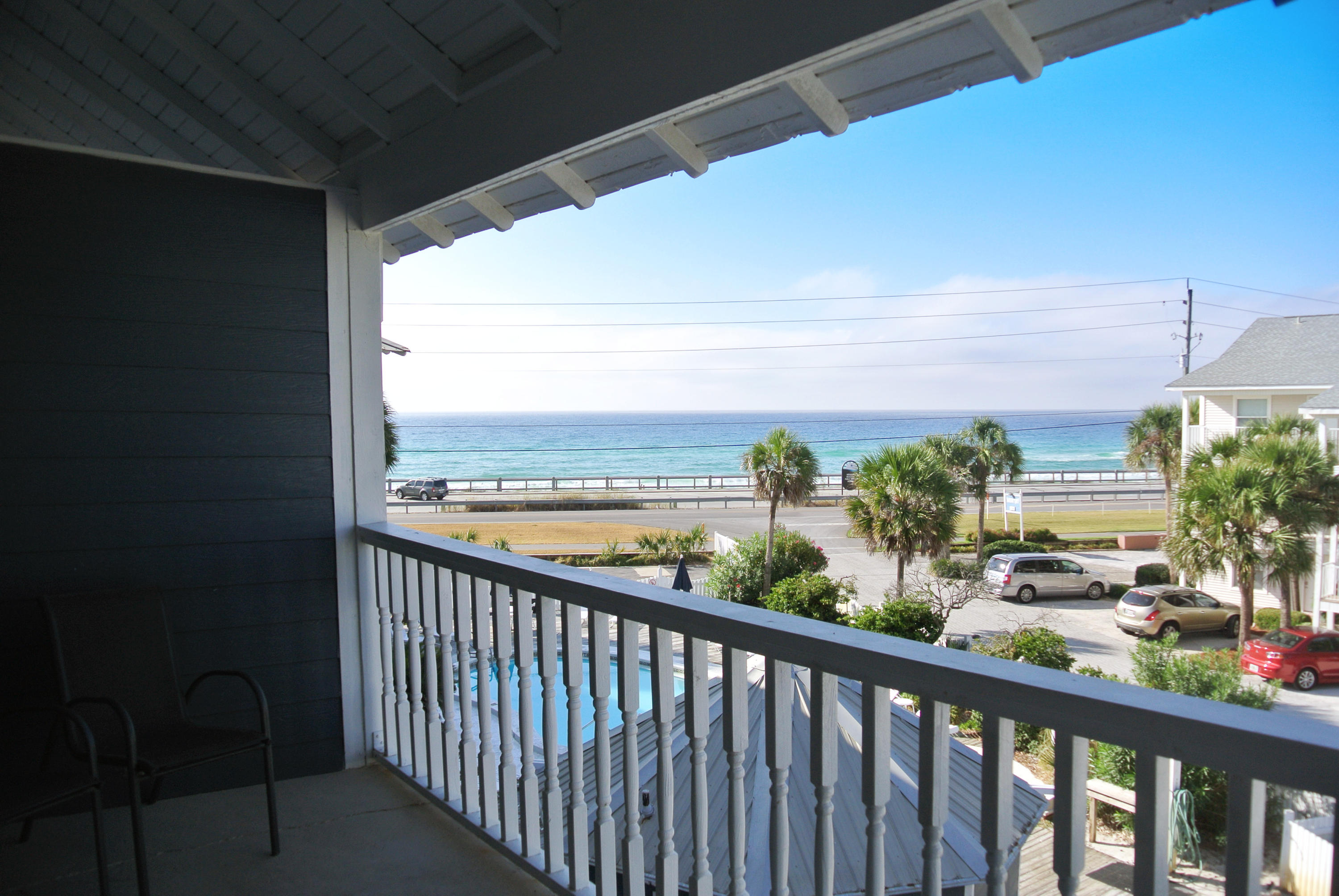 SUMMER BREEZE CONDO - Residential