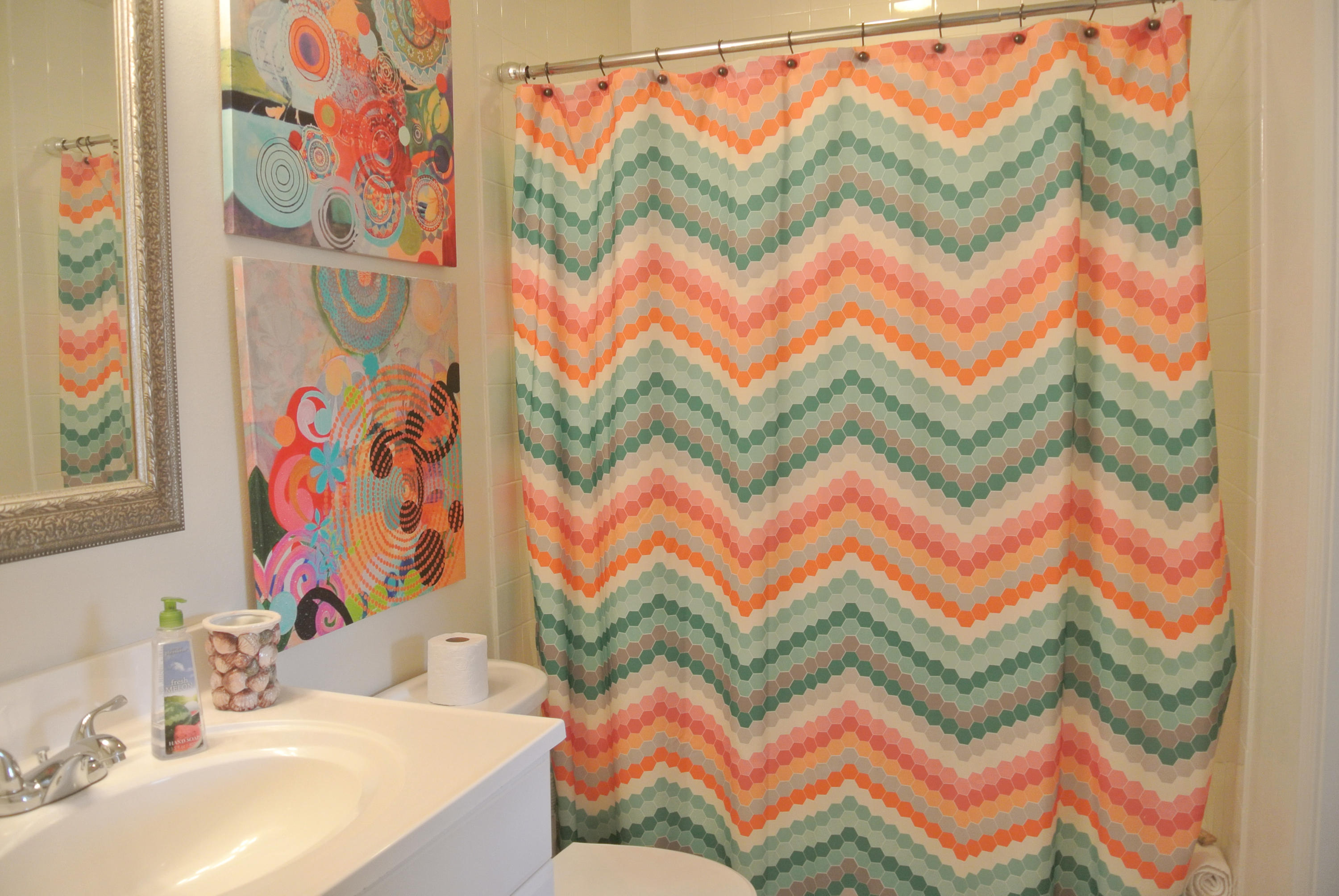 SUMMER BREEZE CONDO - Residential