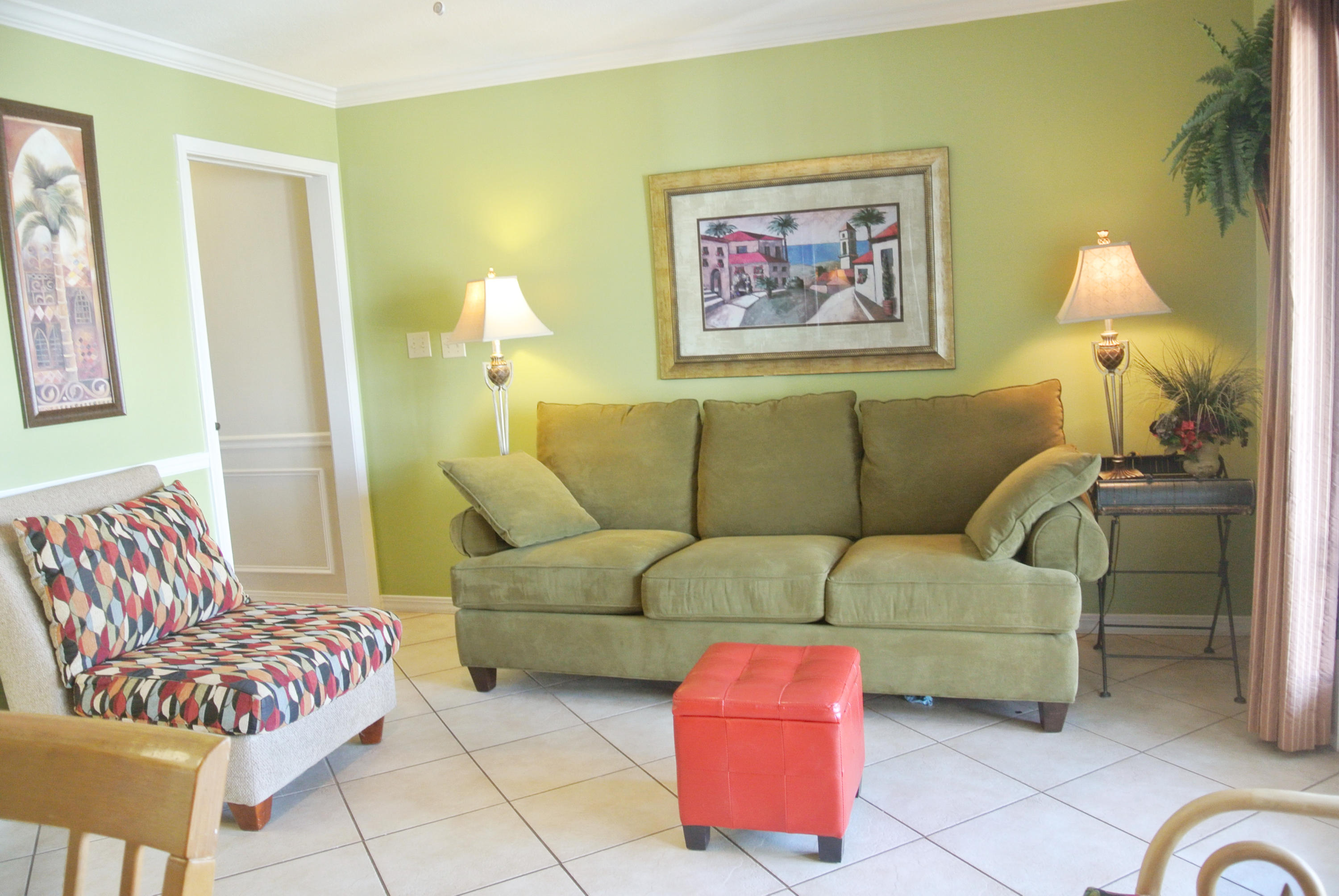 SUMMER BREEZE CONDO - Residential