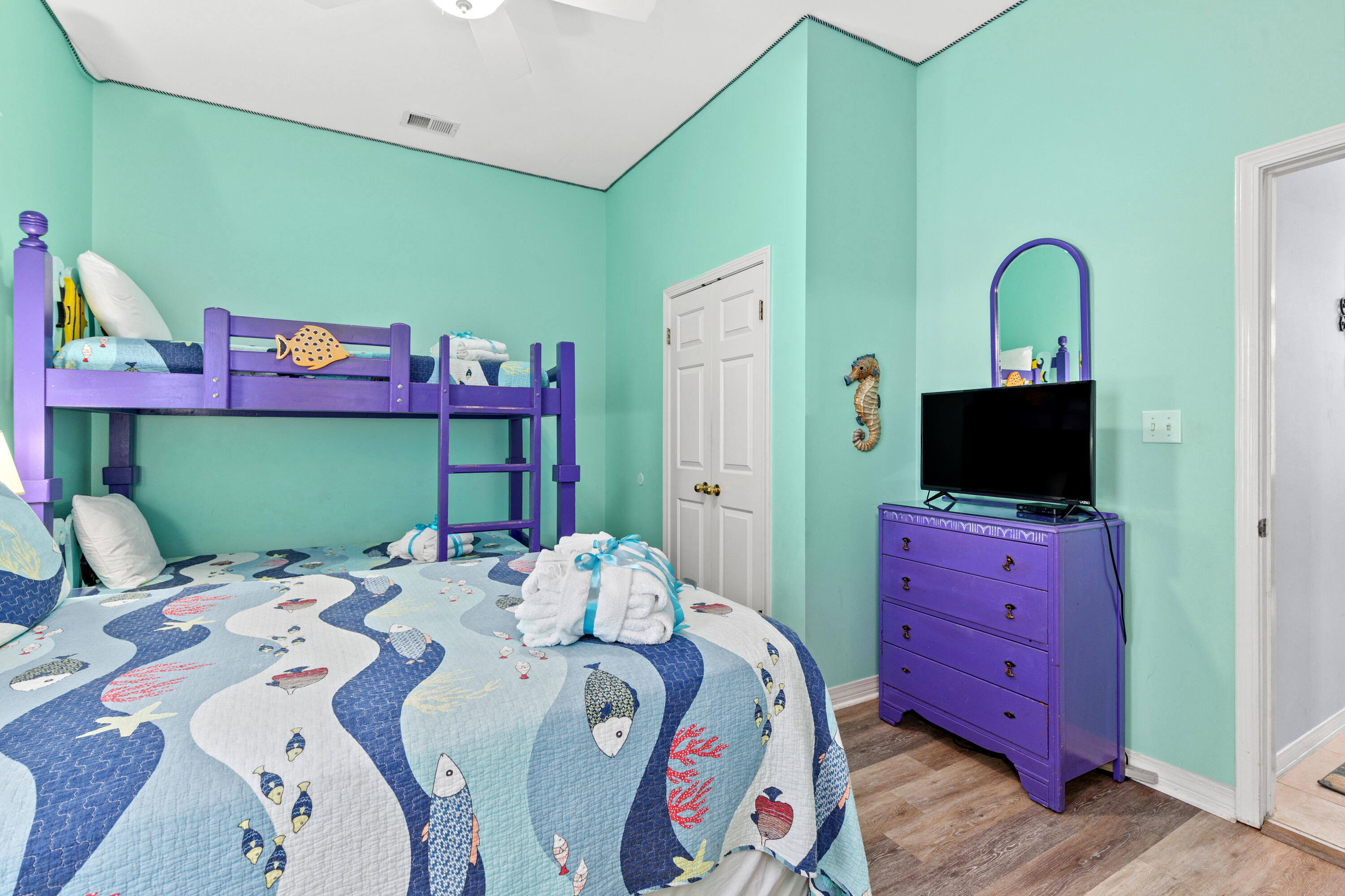 BLUE MOUNTAIN BEACH - Residential
