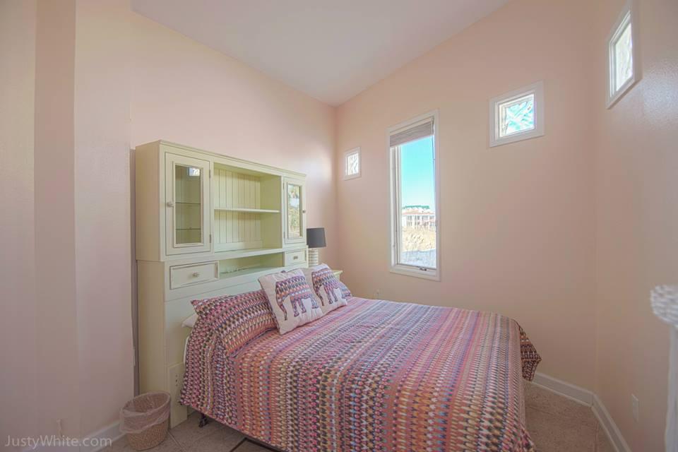 HOLIDAY ISLE - Residential