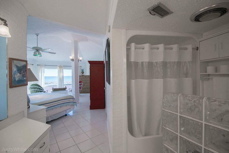 HOLIDAY ISLE - Residential