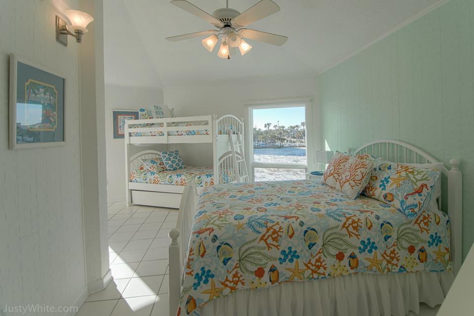 HOLIDAY ISLE - Residential