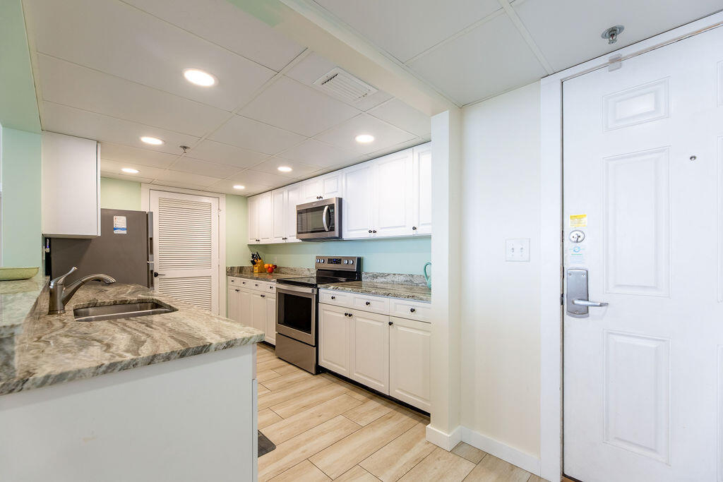 Long Beach Towers (tower 1) - Residential