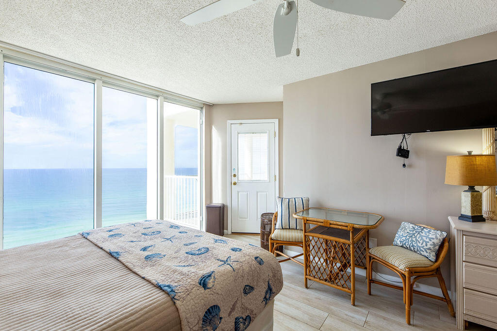 Long Beach Towers (tower 1) - Residential