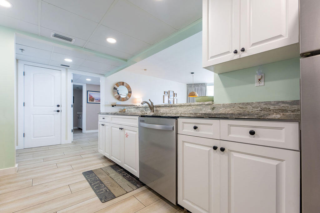 Long Beach Towers (tower 1) - Residential