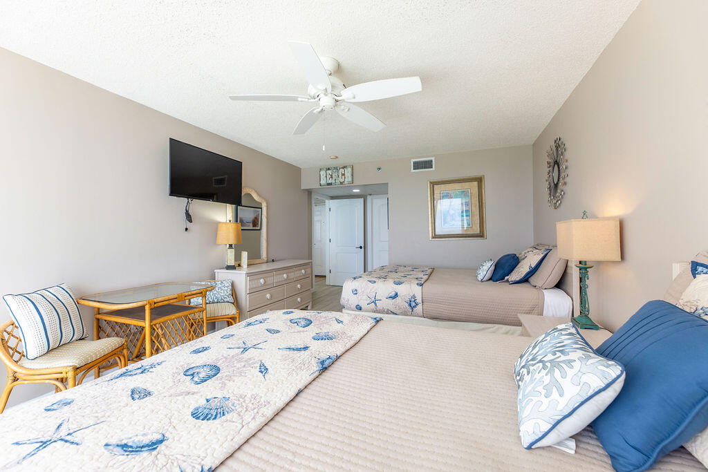 Long Beach Towers (tower 1) - Residential