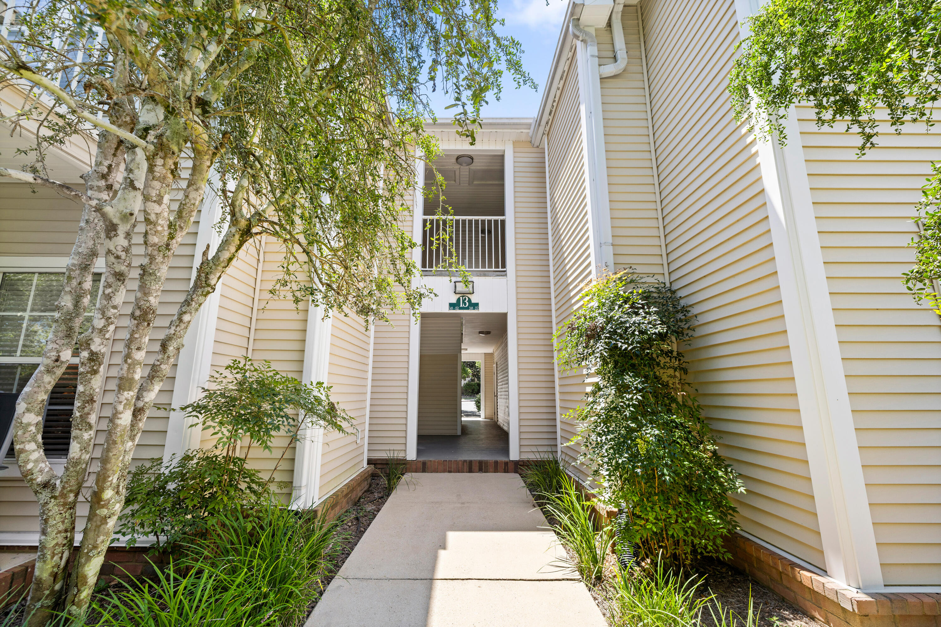 THE OAKS AT NICEVILLE - Residential