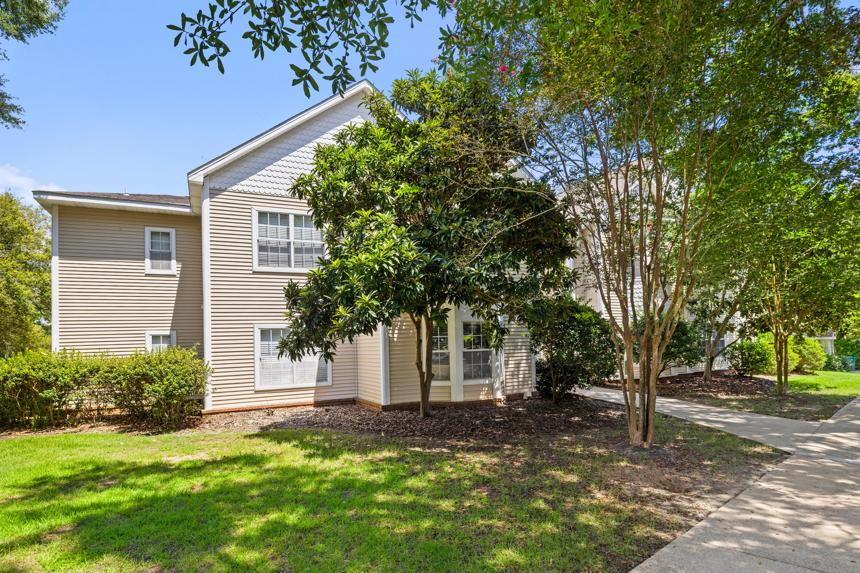 THE OAKS AT NICEVILLE - Residential