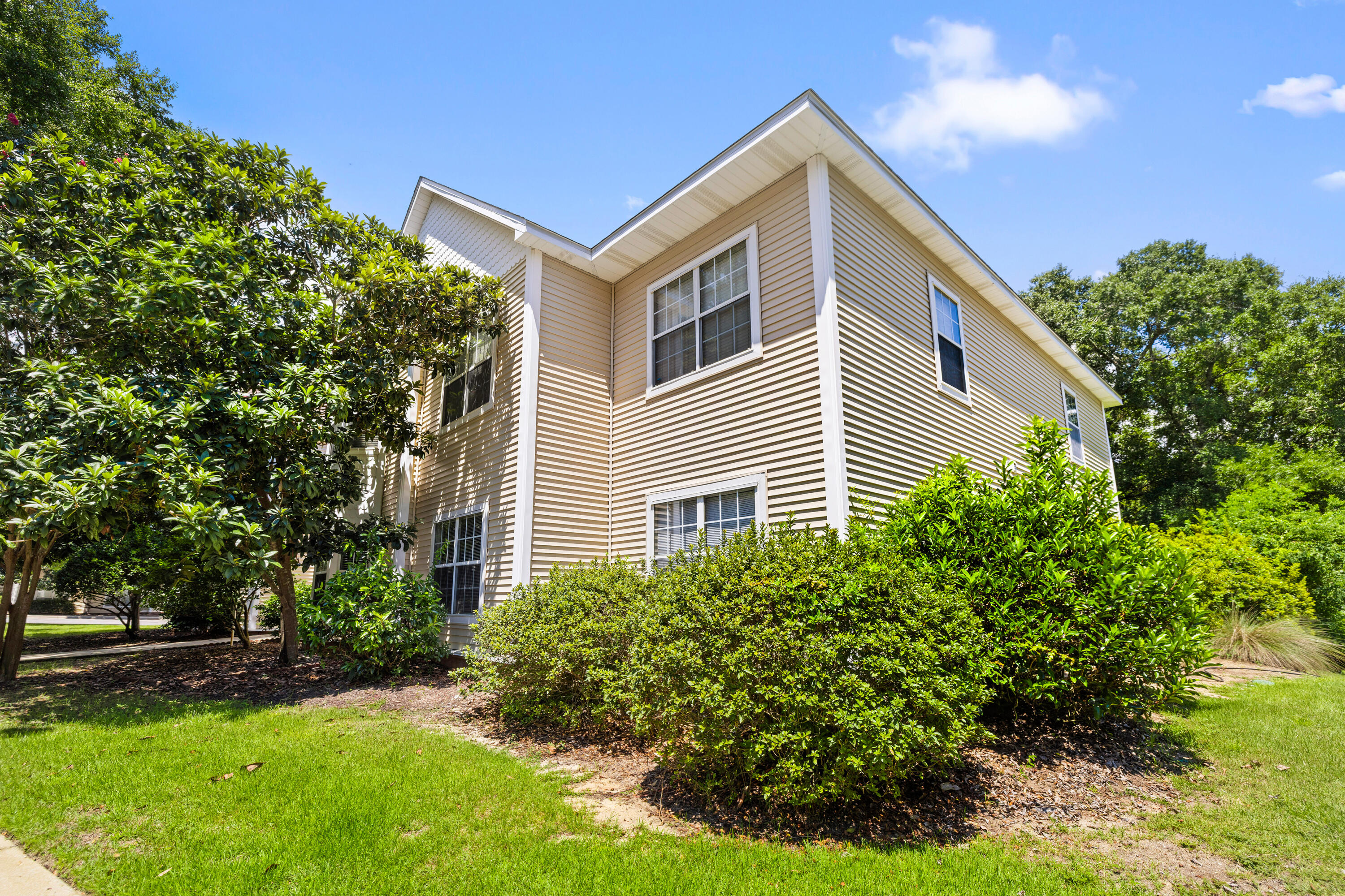THE OAKS AT NICEVILLE - Residential