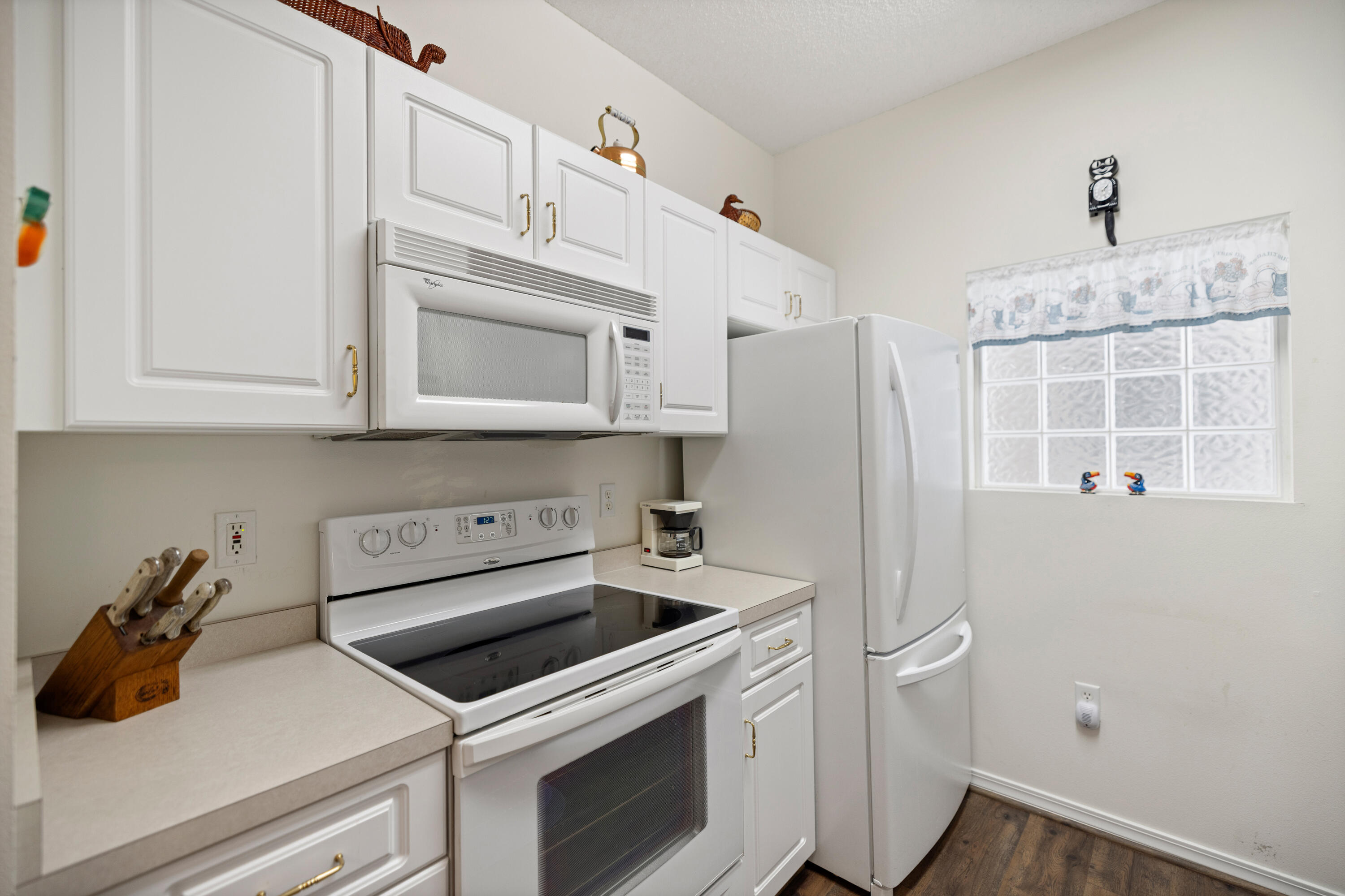 THE OAKS AT NICEVILLE - Residential