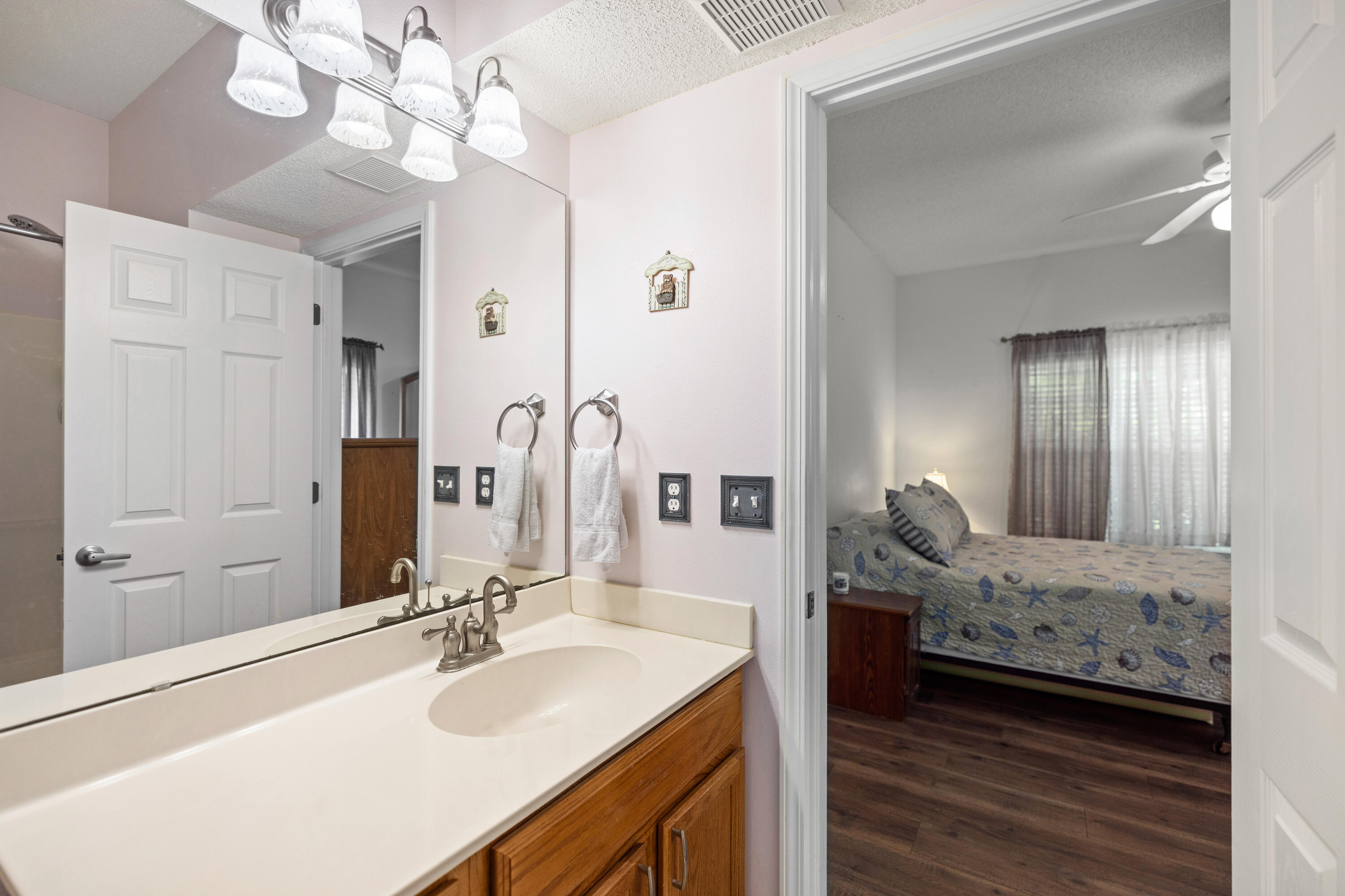 THE OAKS AT NICEVILLE - Residential