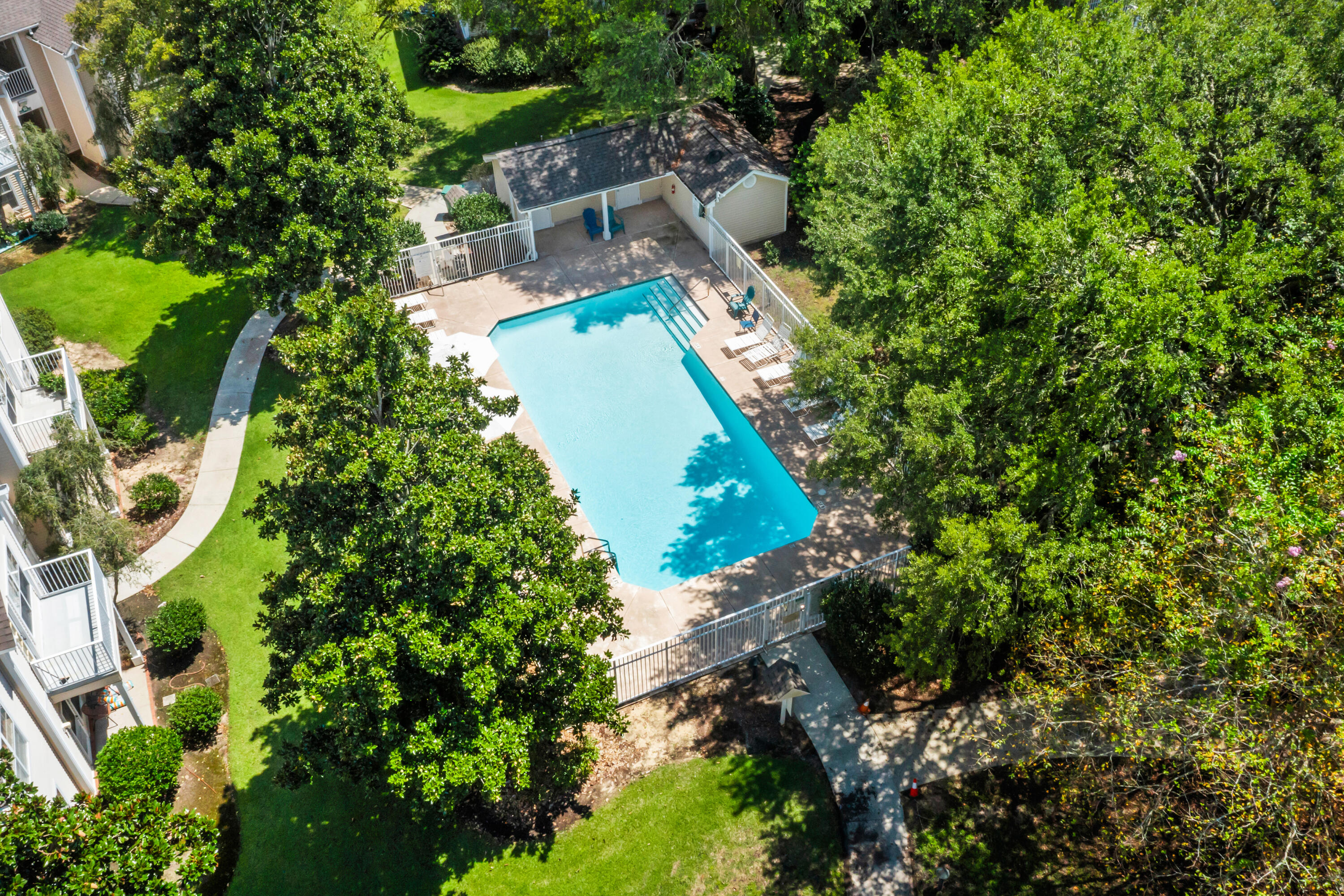 THE OAKS AT NICEVILLE - Residential