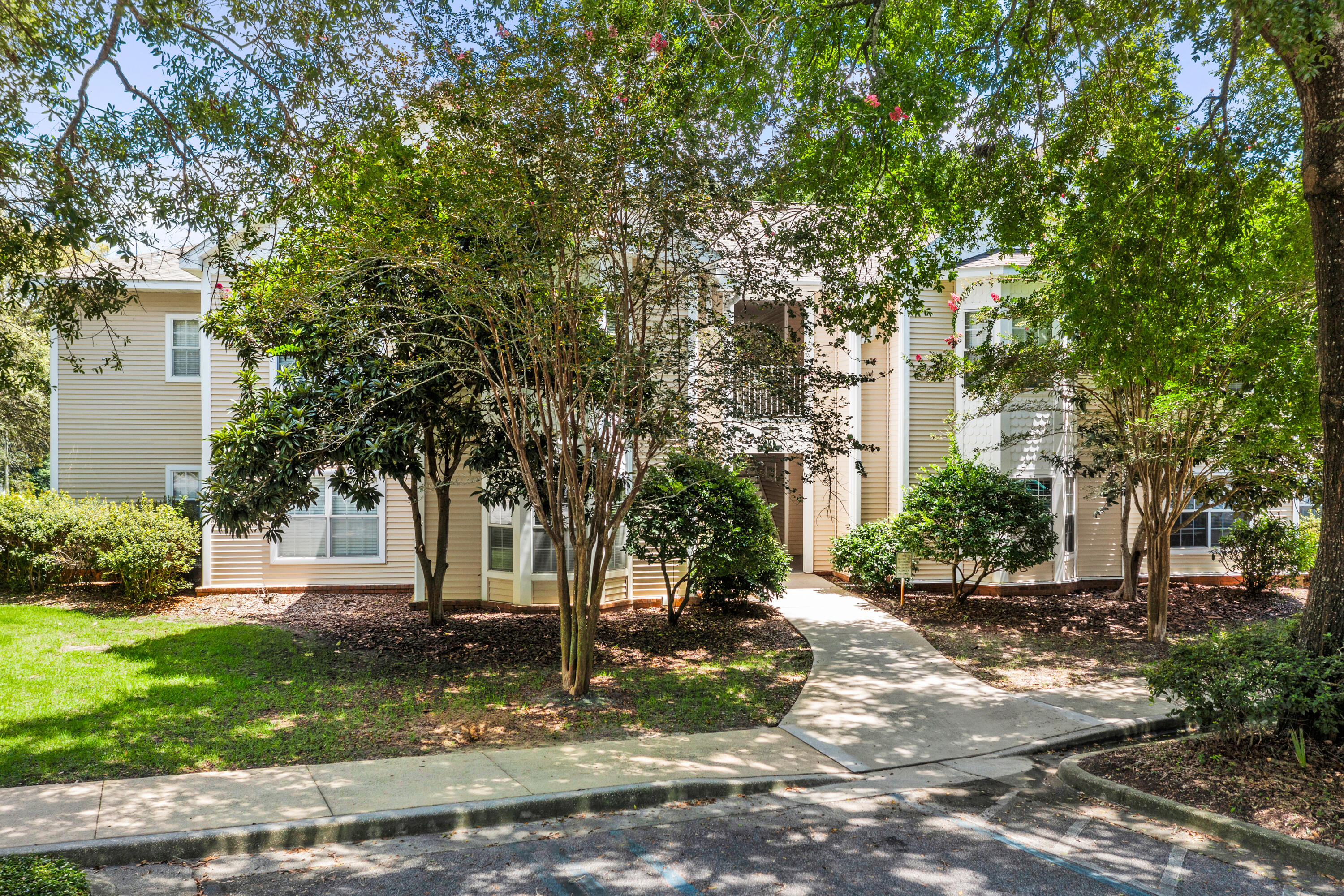 THE OAKS AT NICEVILLE - Residential