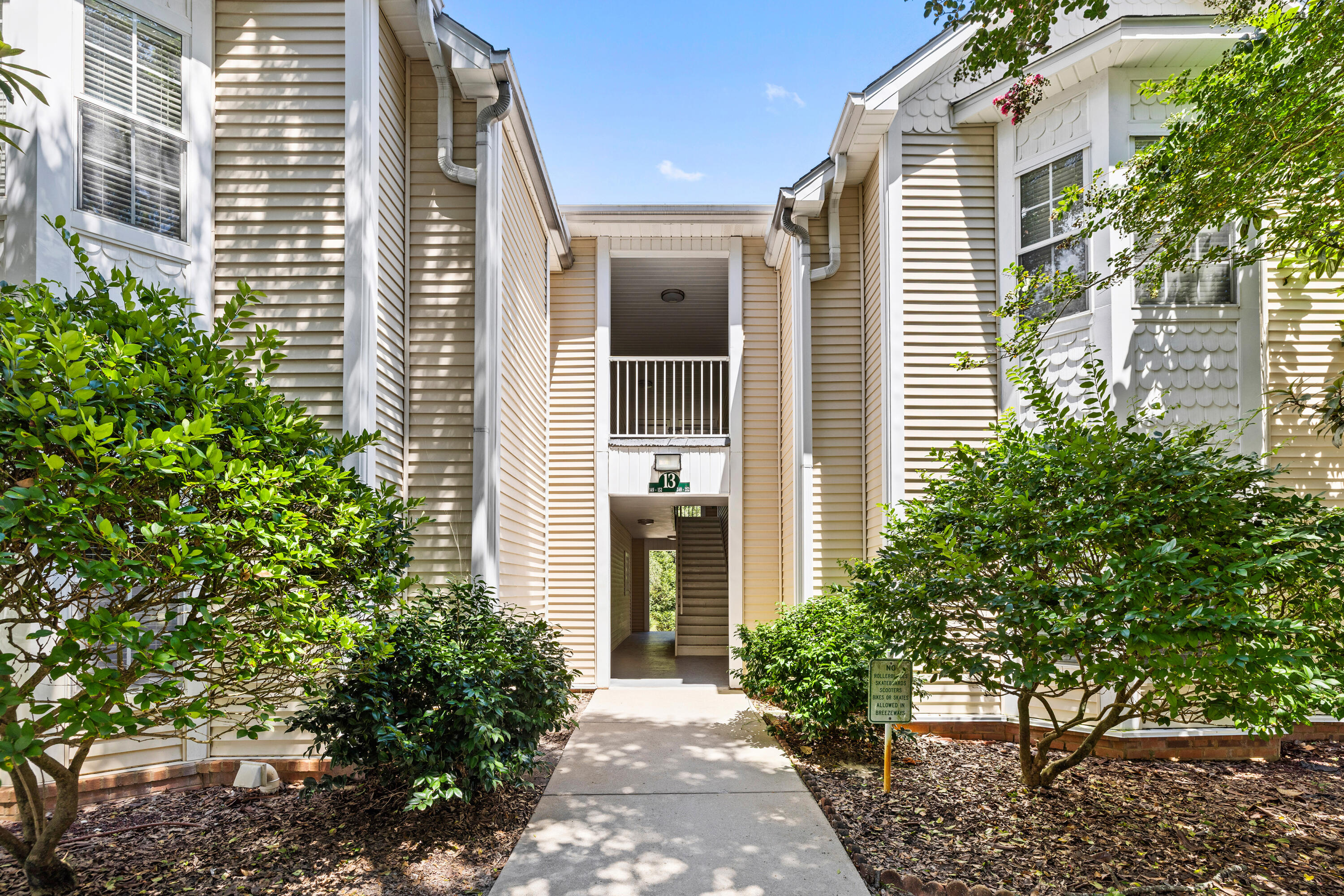 THE OAKS AT NICEVILLE - Residential