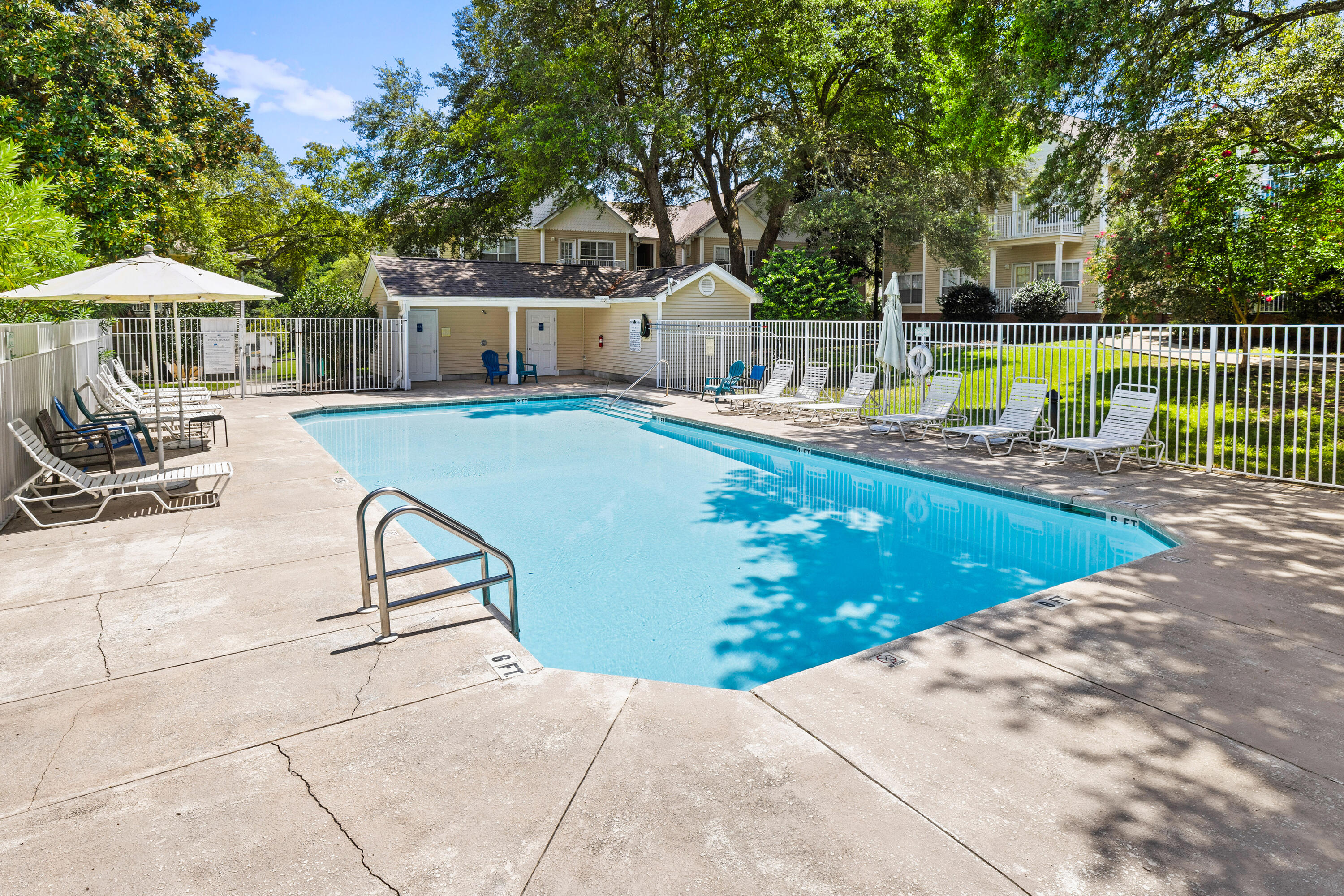 THE OAKS AT NICEVILLE - Residential