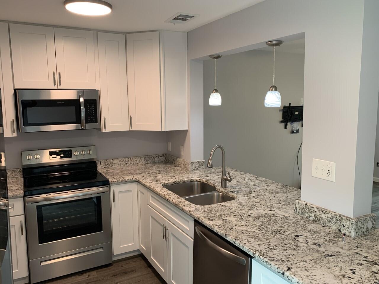 INDIAN HILLS - Residential