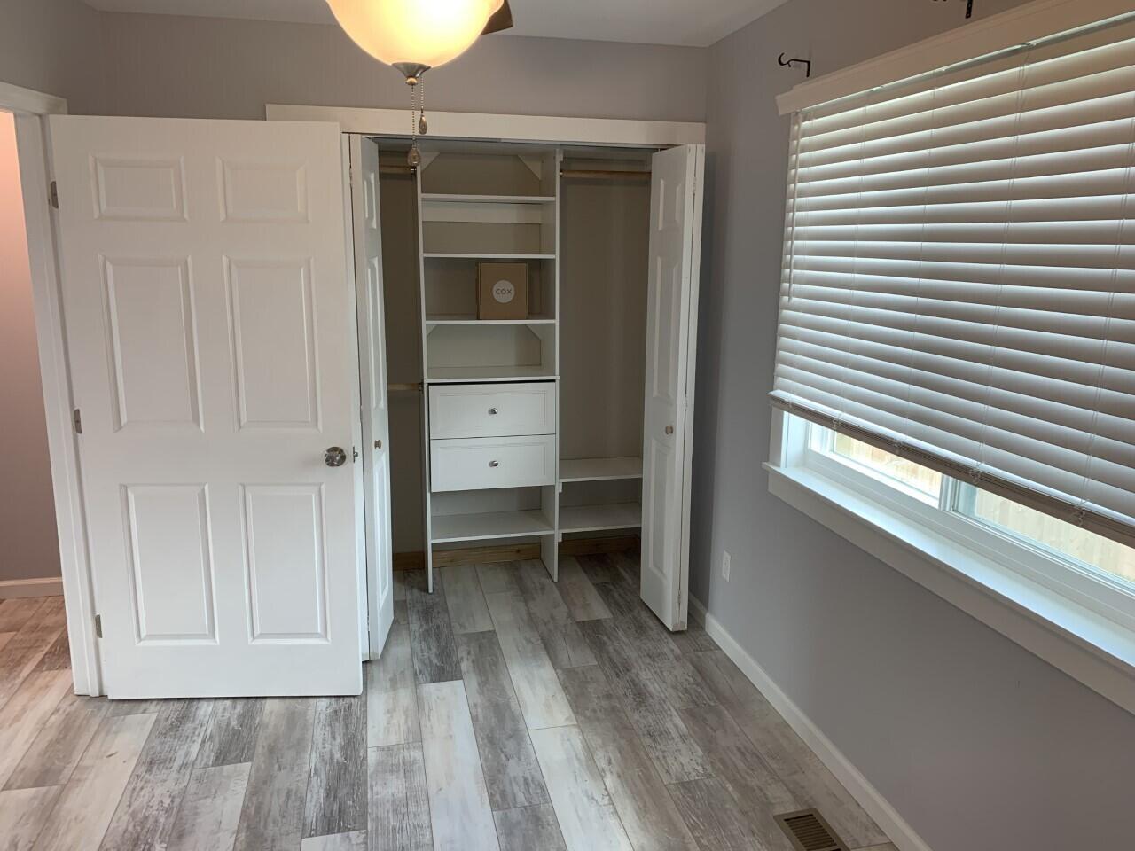 INDIAN HILLS - Residential