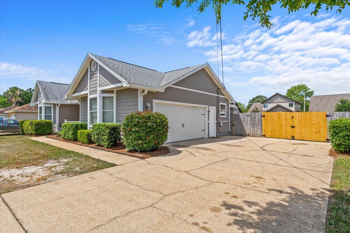 2229 Kerra Lane