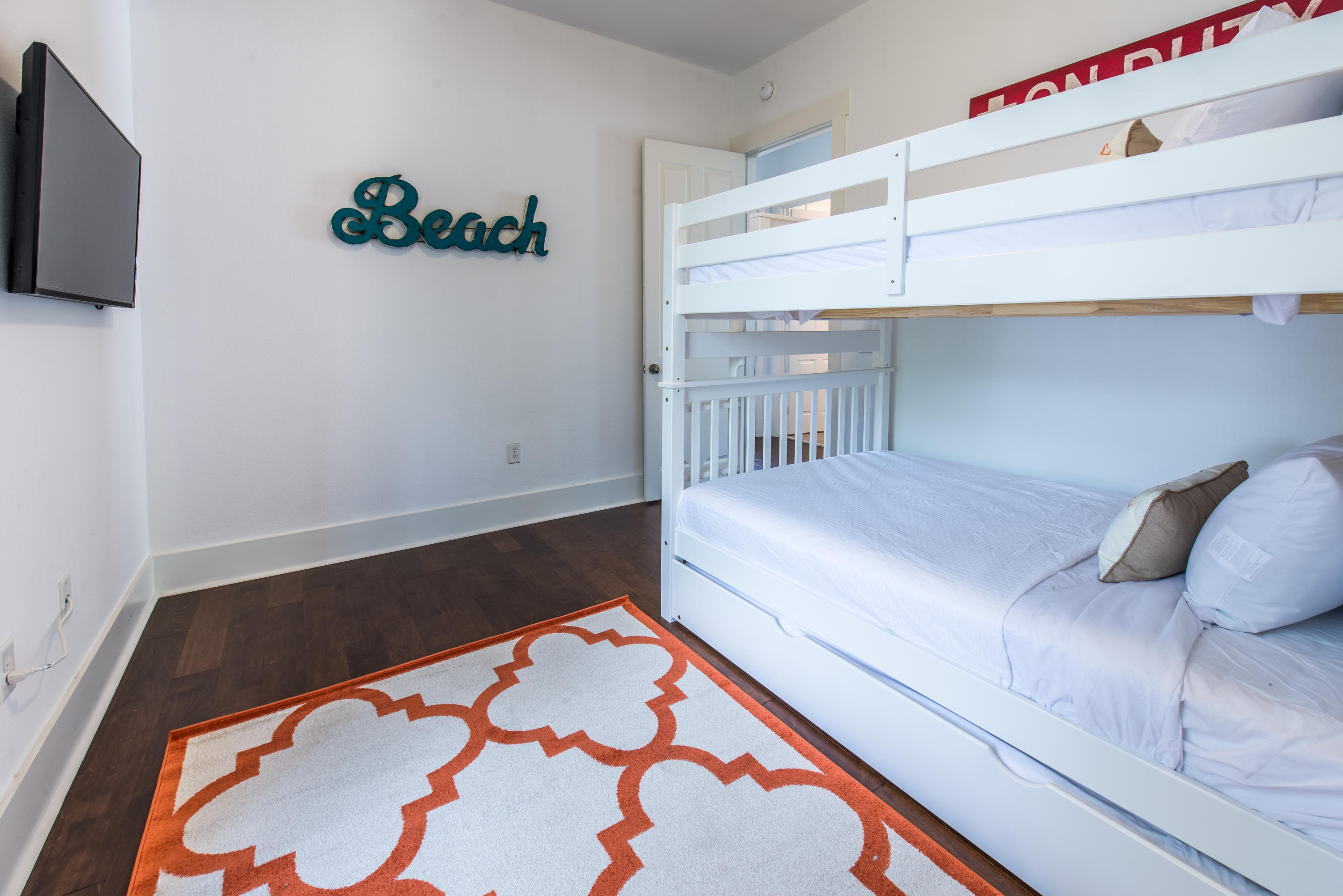 THE HAMMOCKS OF SEAGROVE - Residential