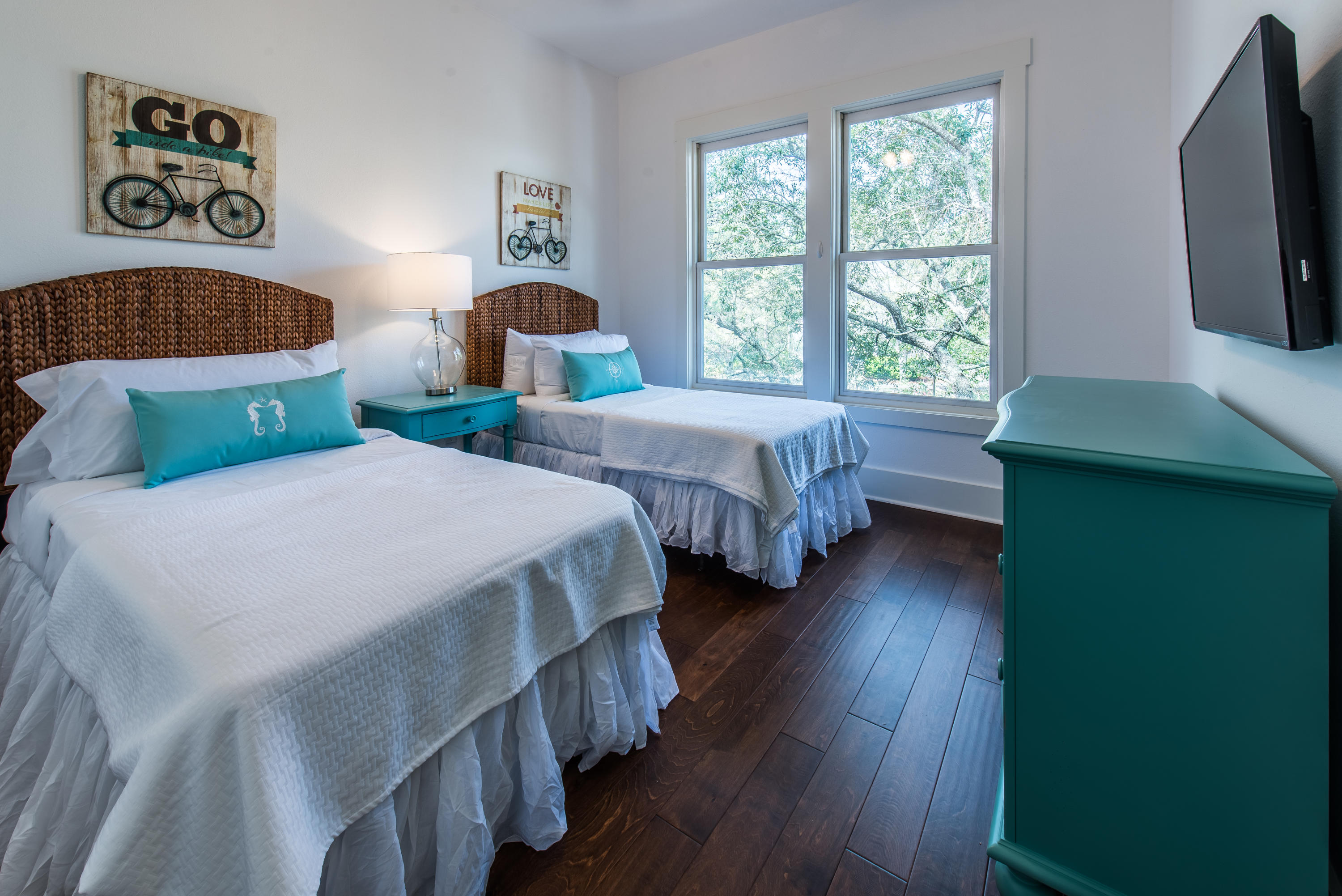 THE HAMMOCKS OF SEAGROVE - Residential