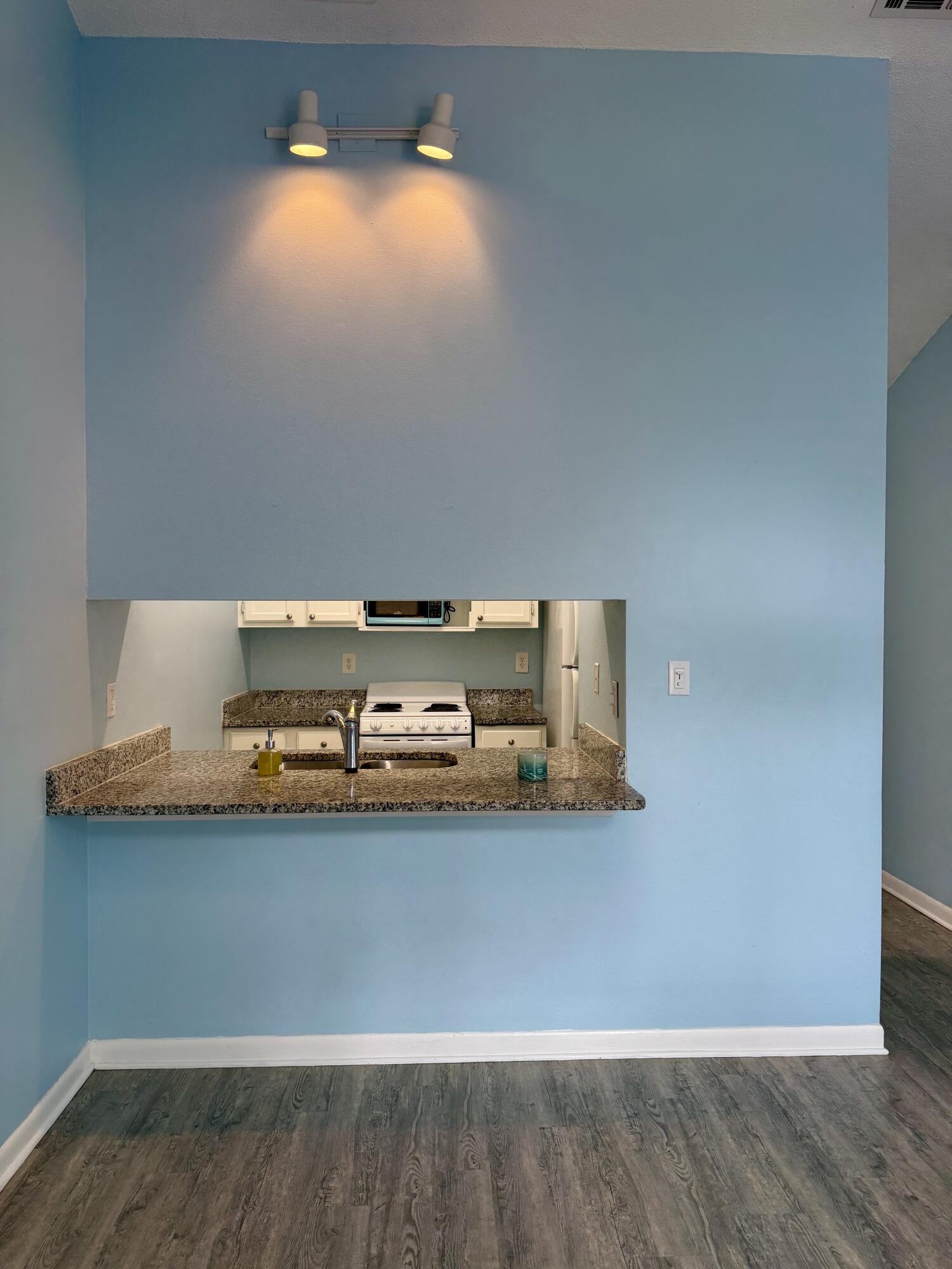 CHINAS COVE - Residential