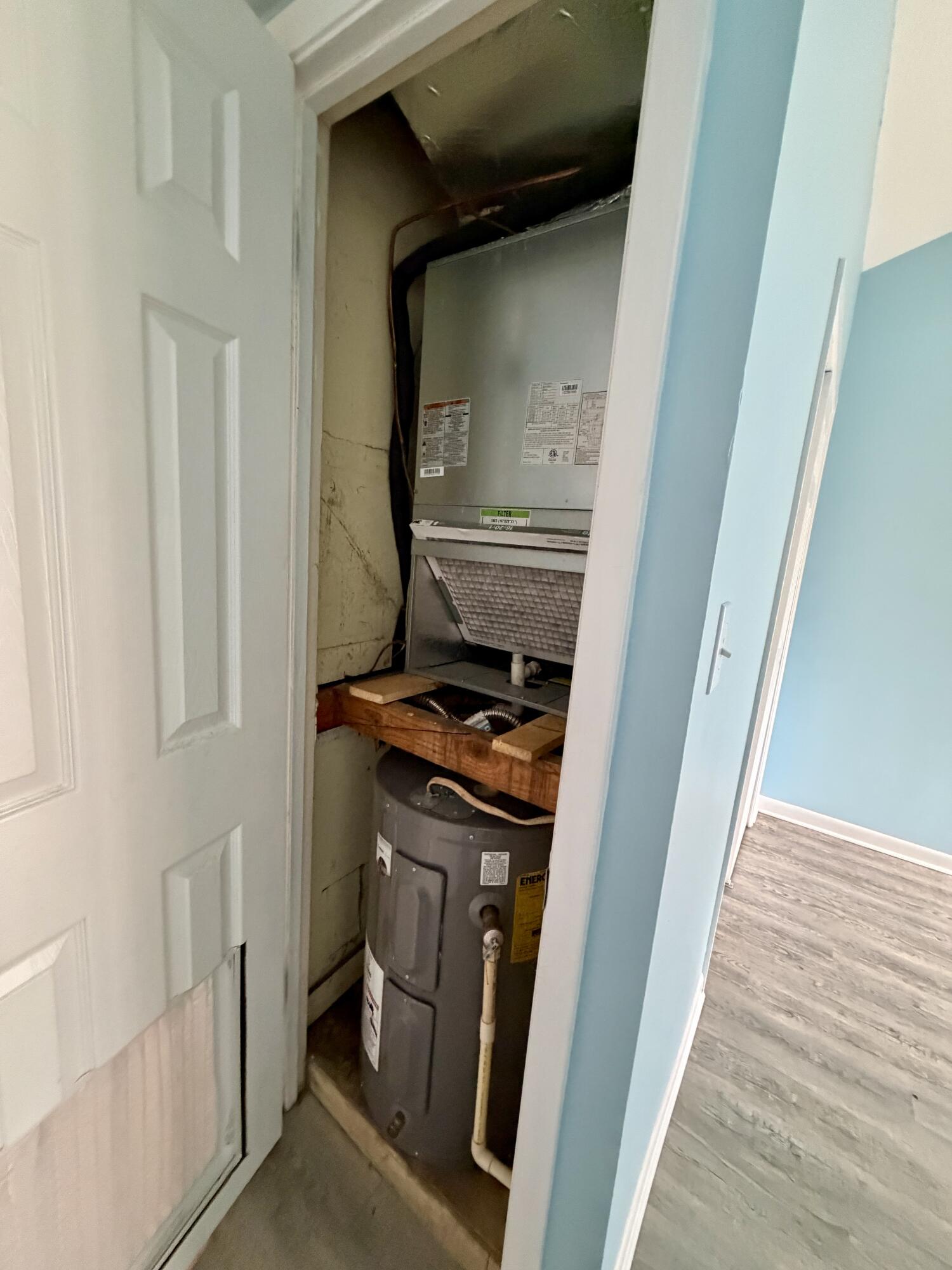 CHINAS COVE - Residential