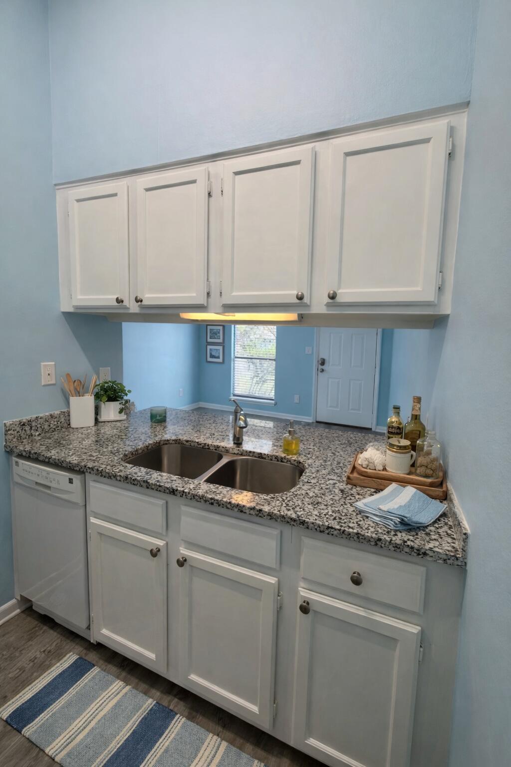 CHINAS COVE - Residential