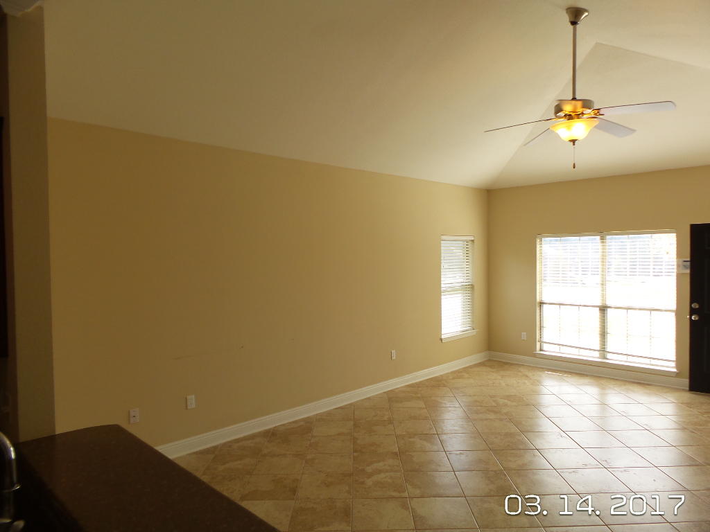 ROLLING RIDGE - Residential Lease