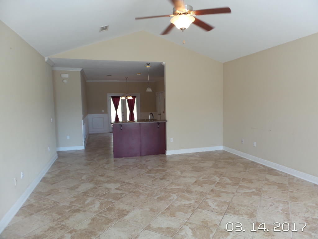 ROLLING RIDGE - Residential Lease