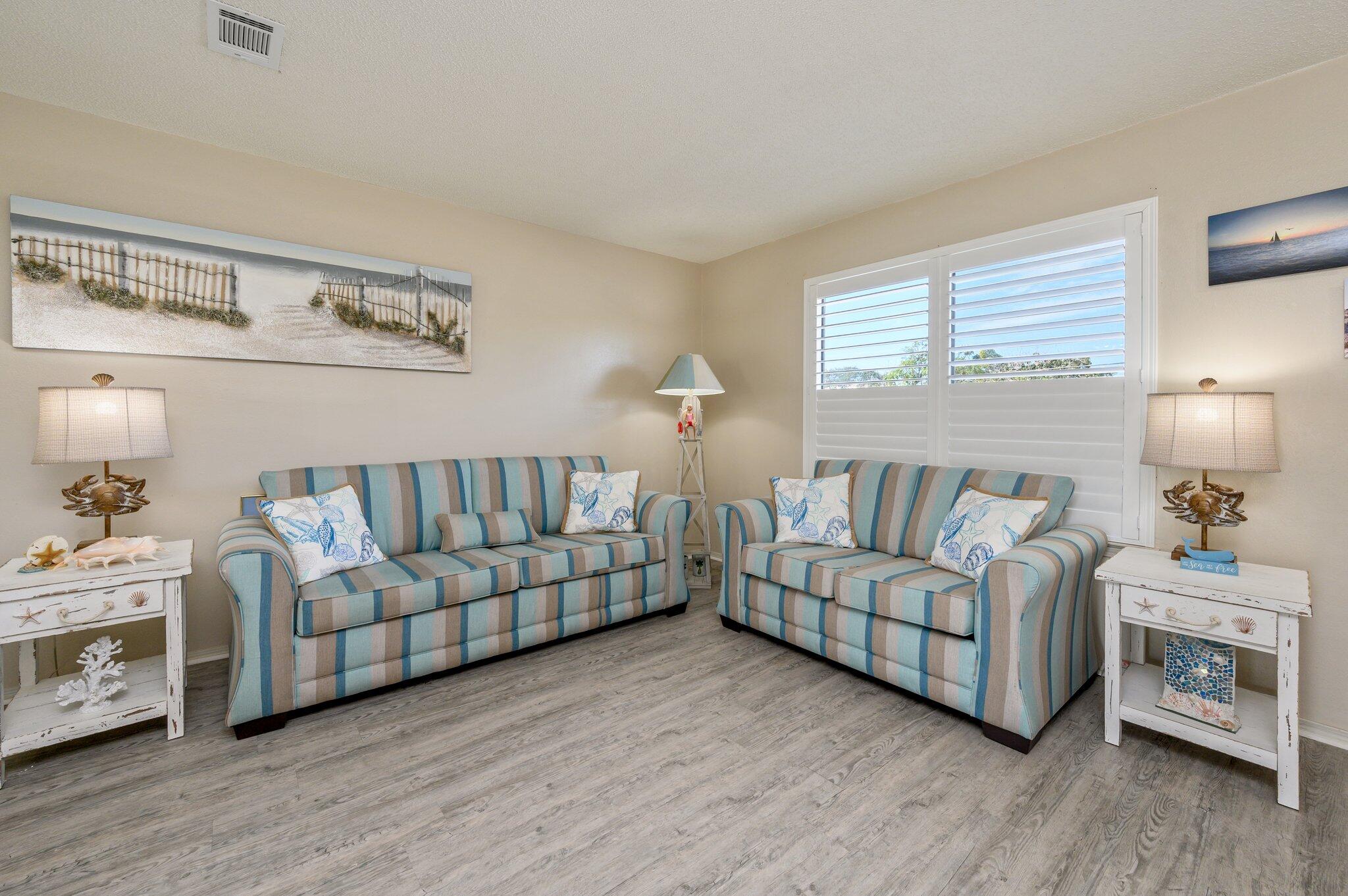 SANDPRINTS CONDO - Residential