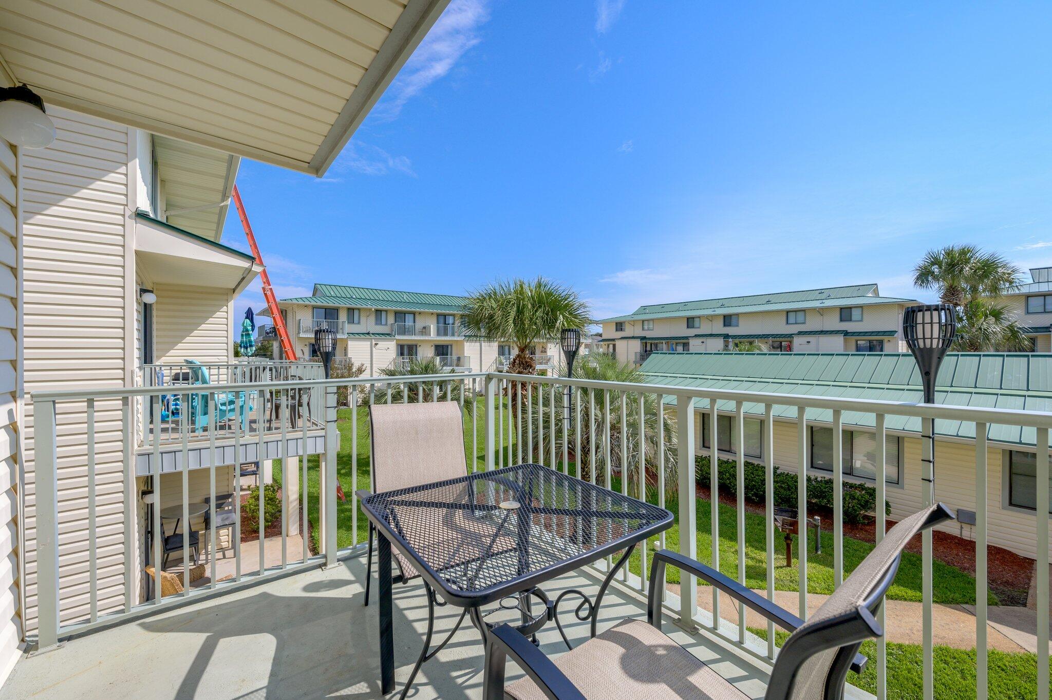 SANDPRINTS CONDO - Residential