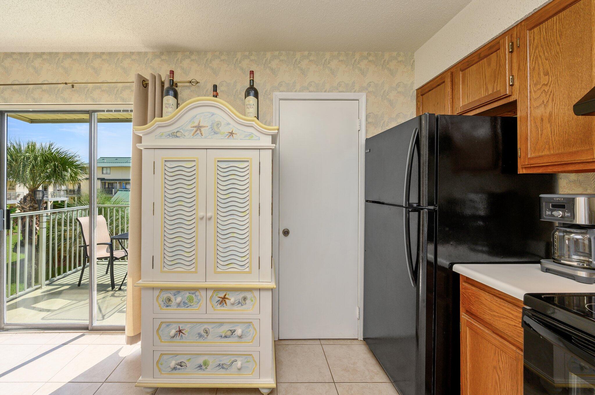 SANDPRINTS CONDO - Residential