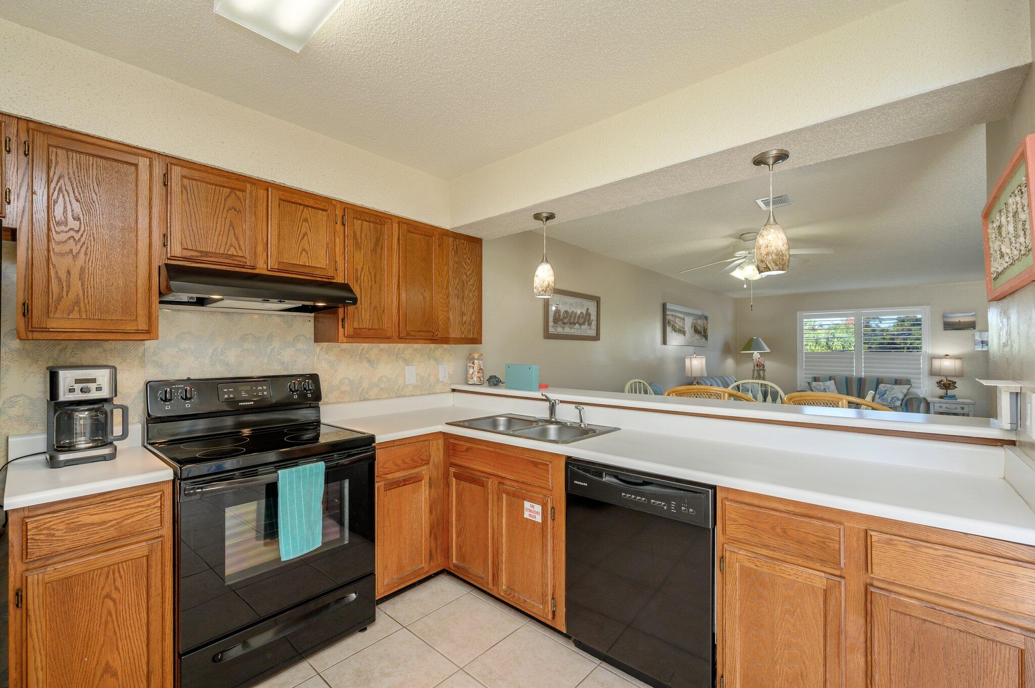 SANDPRINTS CONDO - Residential