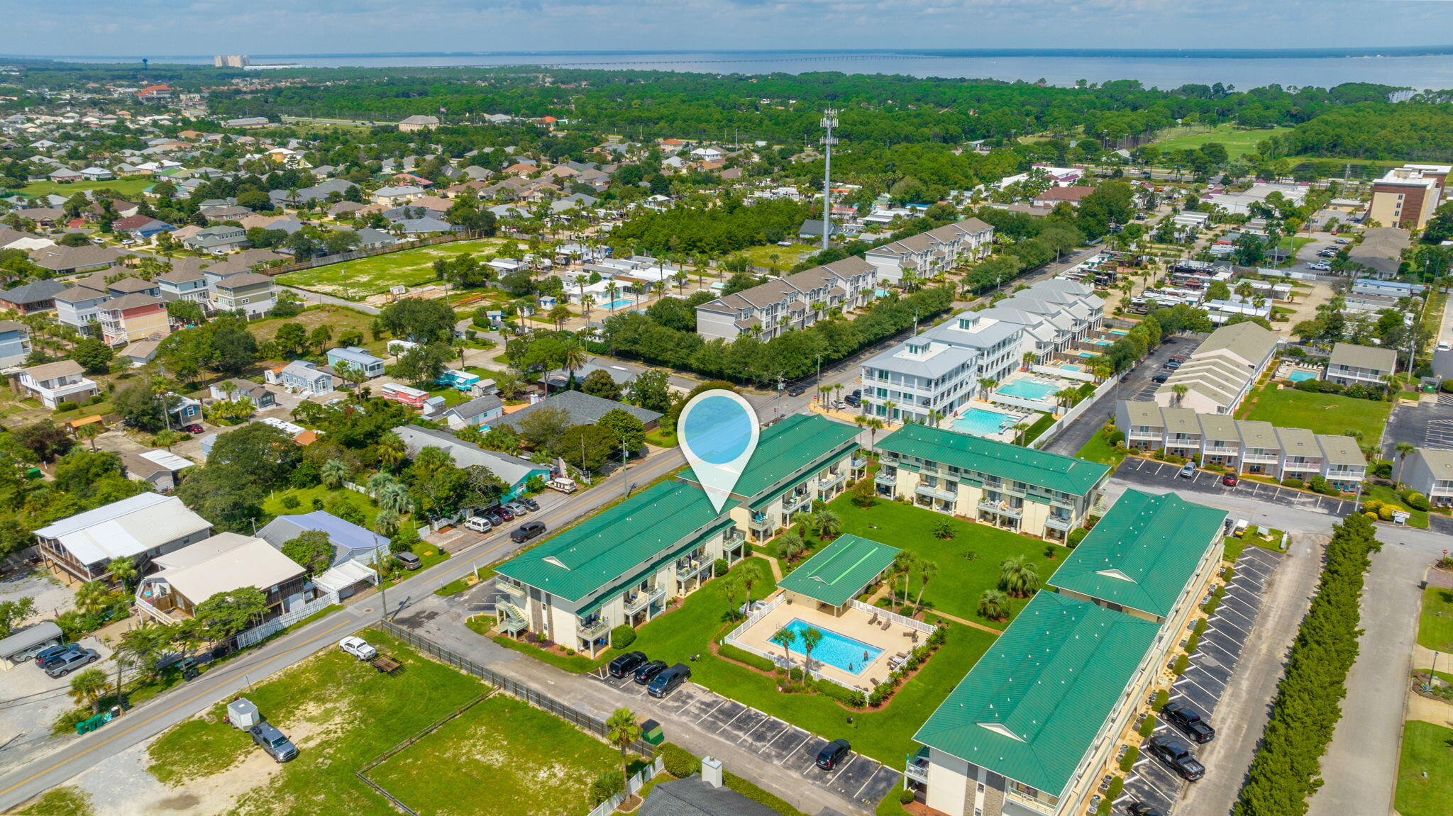 SANDPRINTS CONDO - Residential