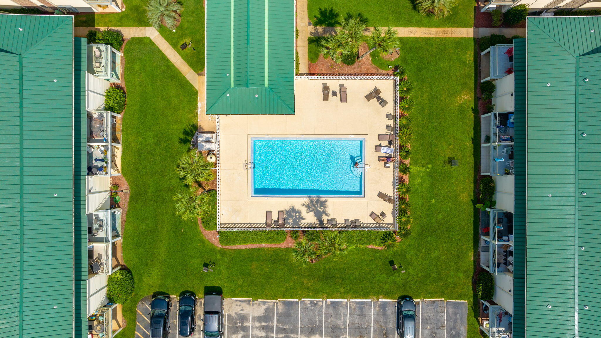 SANDPRINTS CONDO - Residential