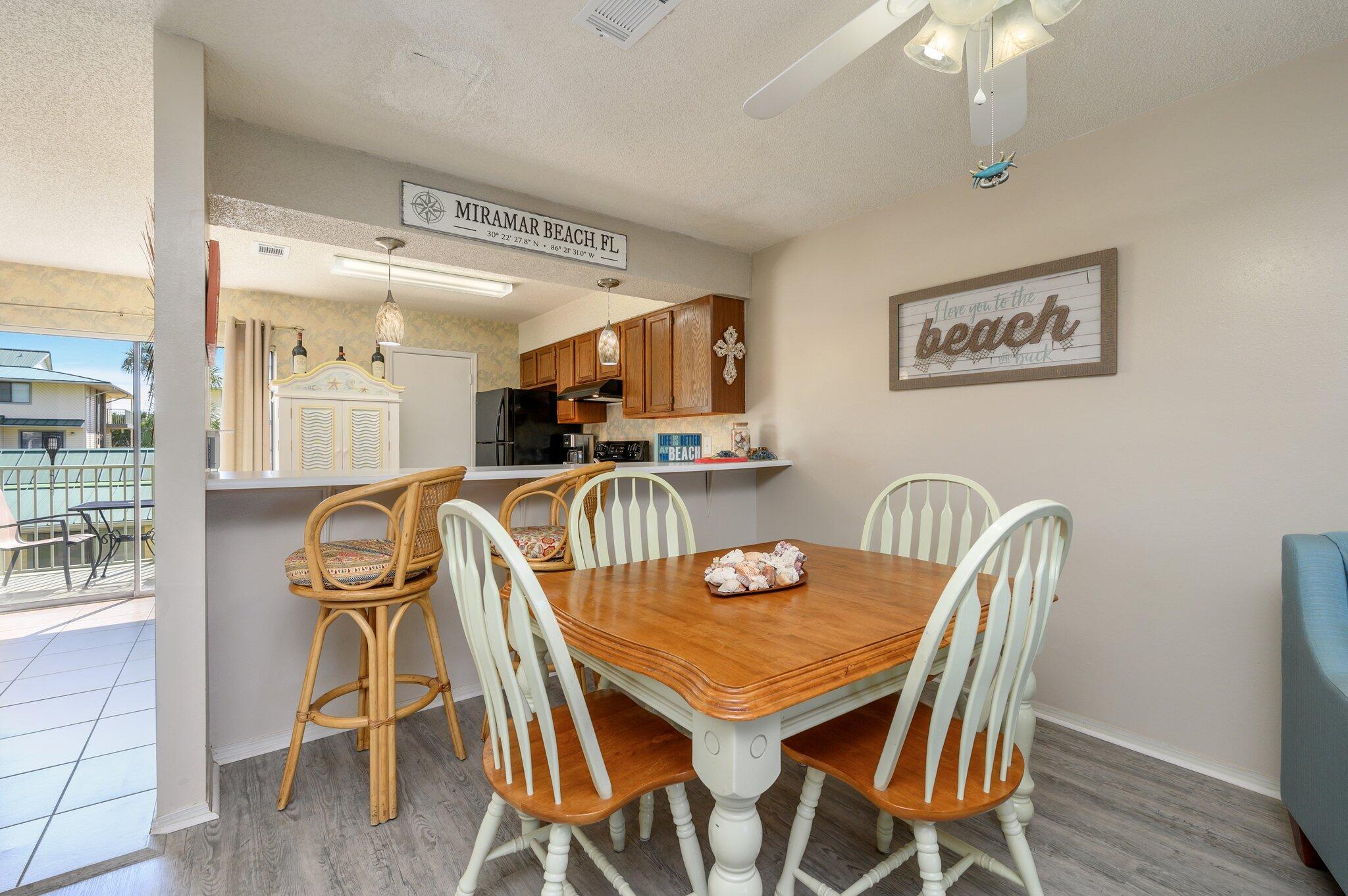 SANDPRINTS CONDO - Residential